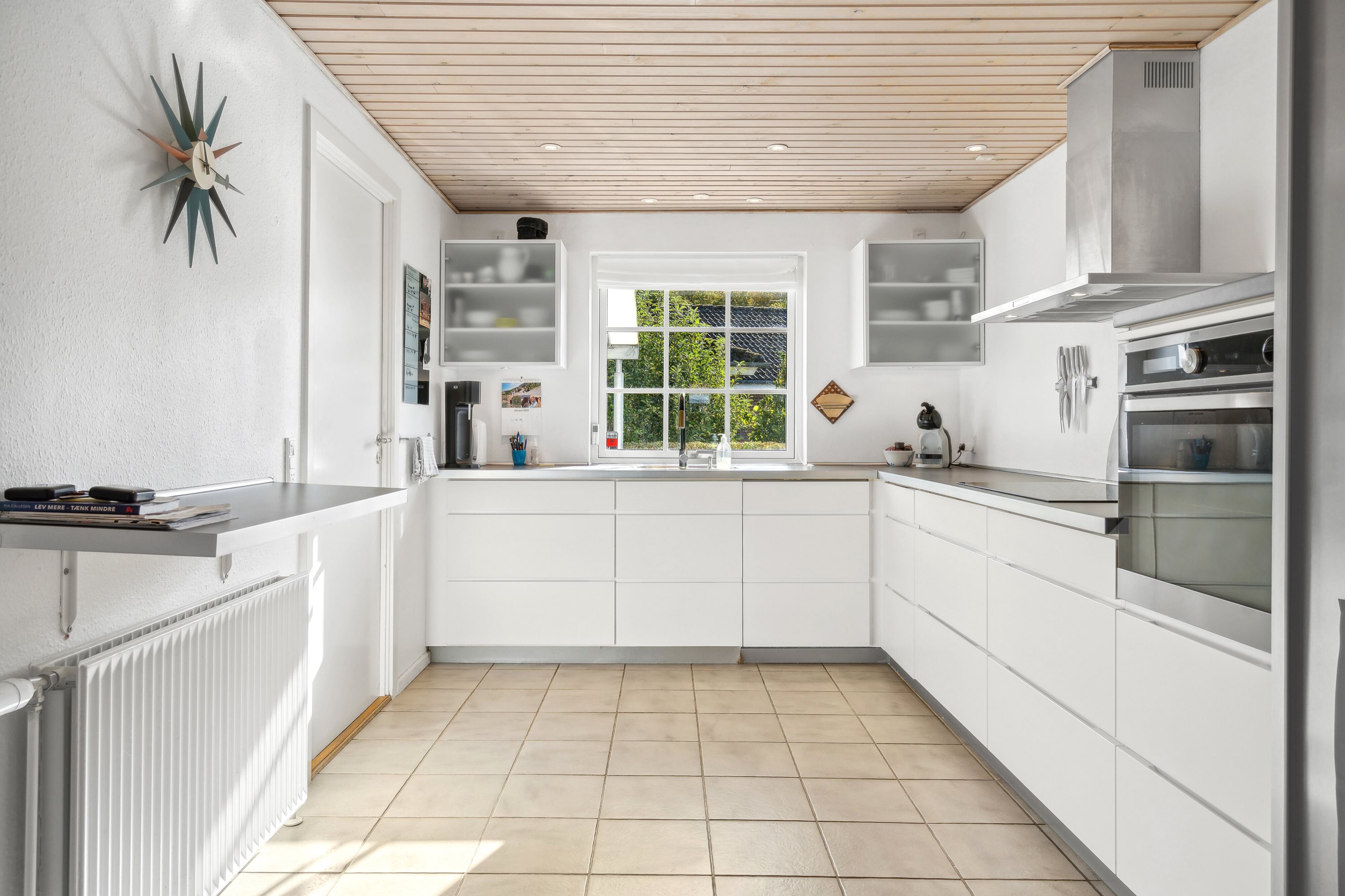 Fremhævet køkken billede i fuldskærmstilstand. Billede af Krokusvænget 6, Otterup, 5450 Otterup
