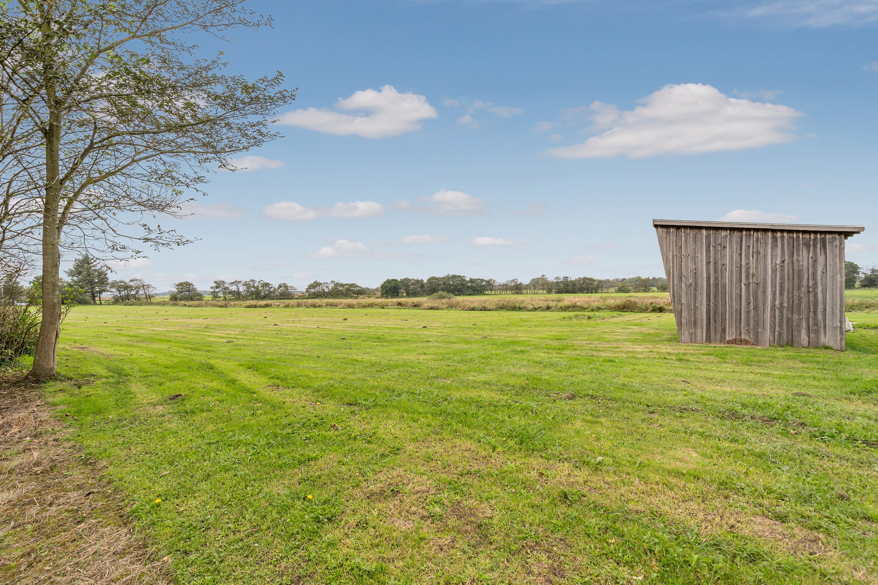 Fremhævet udsigt billede i fuldskærmstilstand. Billede af Åkirkevej 40, 6851 Janderup Vestj