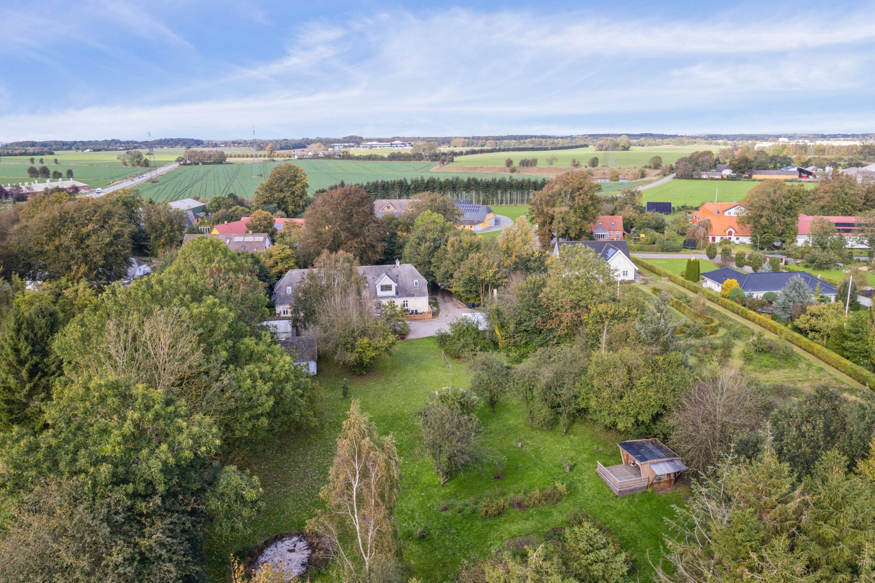 Fremhævet luftfoto billede i fuldskærmstilstand. Billede af Volderslev Bygade 7B, Volderslev, 5260 Odense S