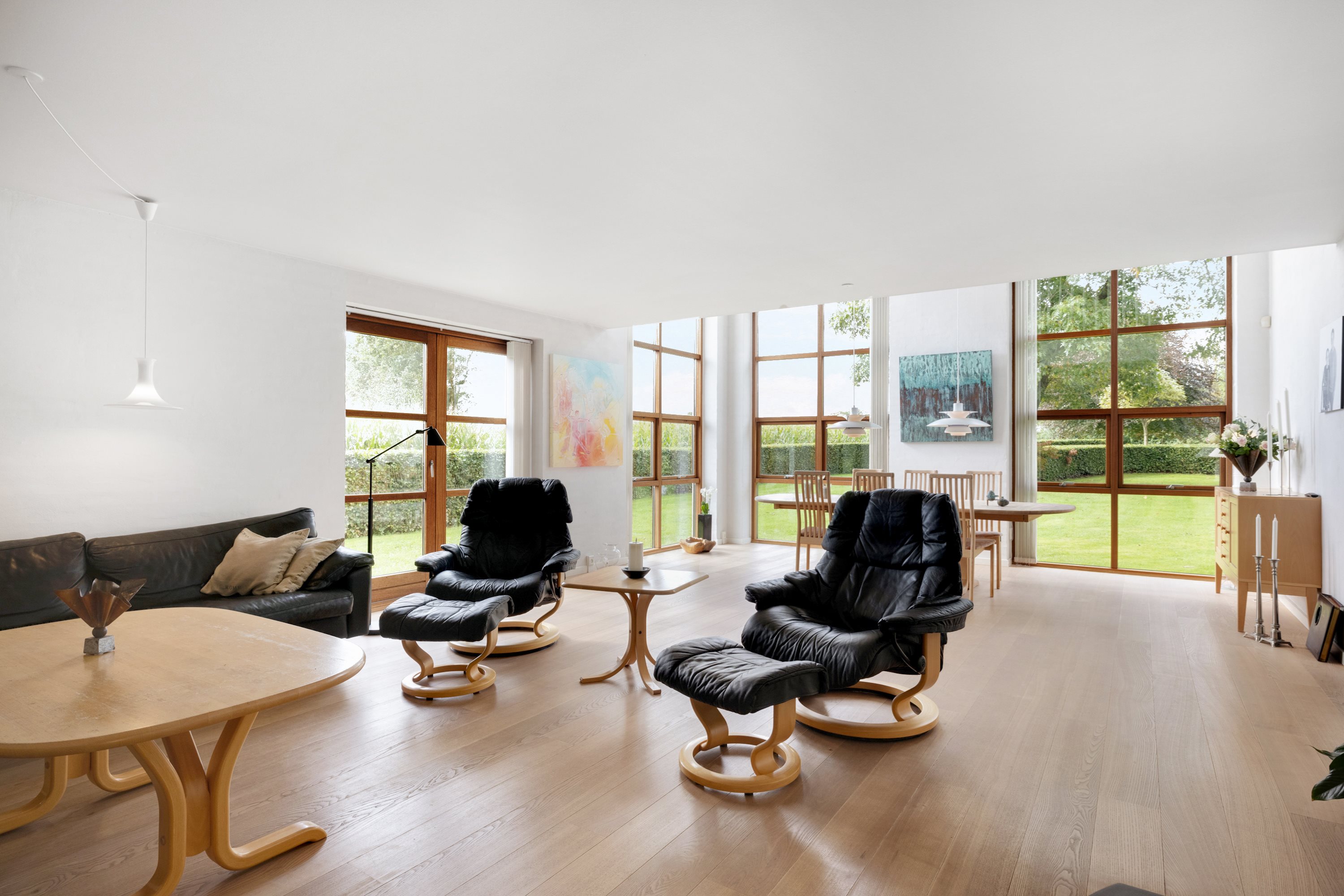 Fremhævet stue billede i fuldskærmstilstand. Billede af Aggersundvej 98, Hvorvarp, 9600 Aars