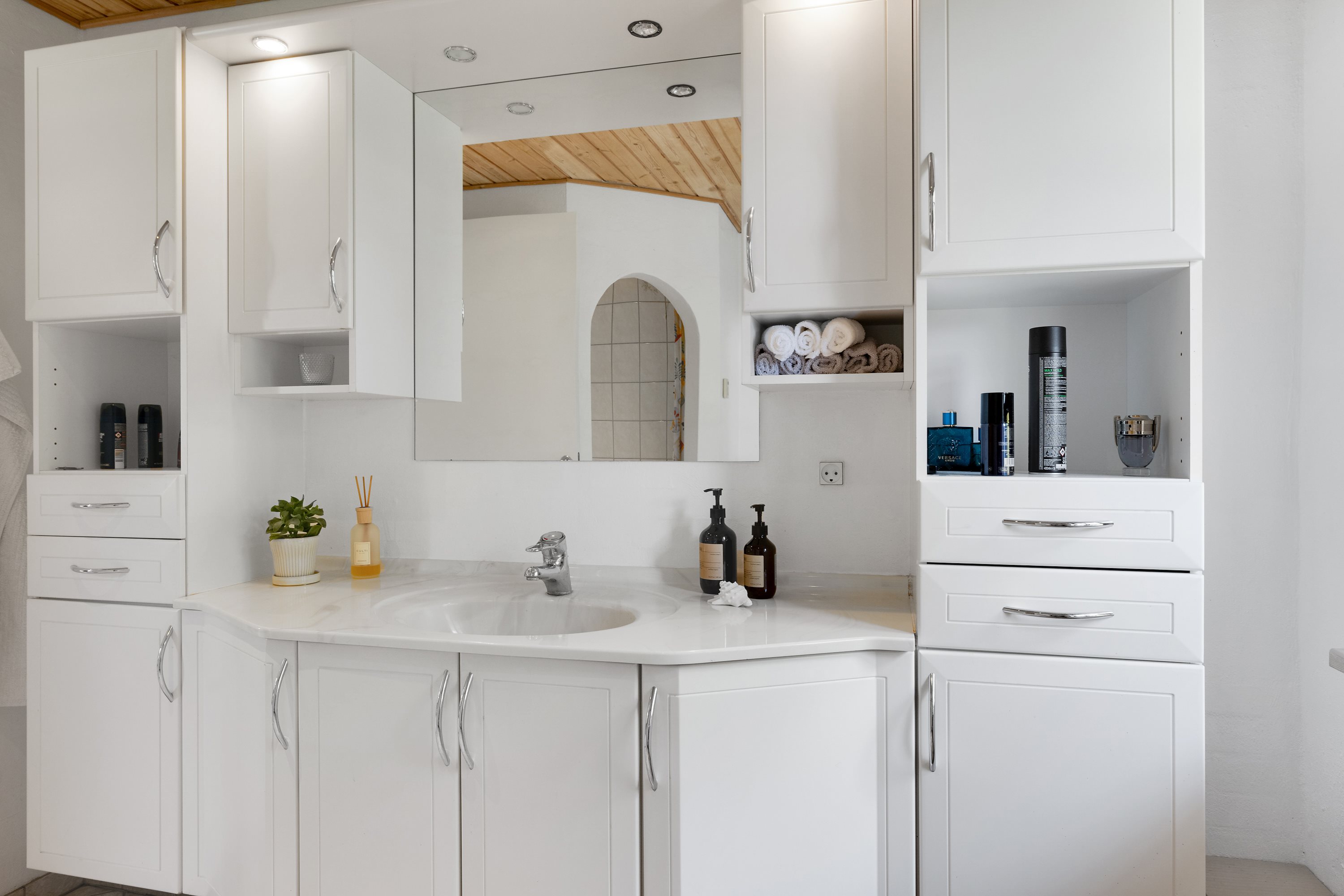 Fremhævet badeværelse billede i fuldskærmstilstand. Billede af Aggersundvej 98, Hvorvarp, 9600 Aars