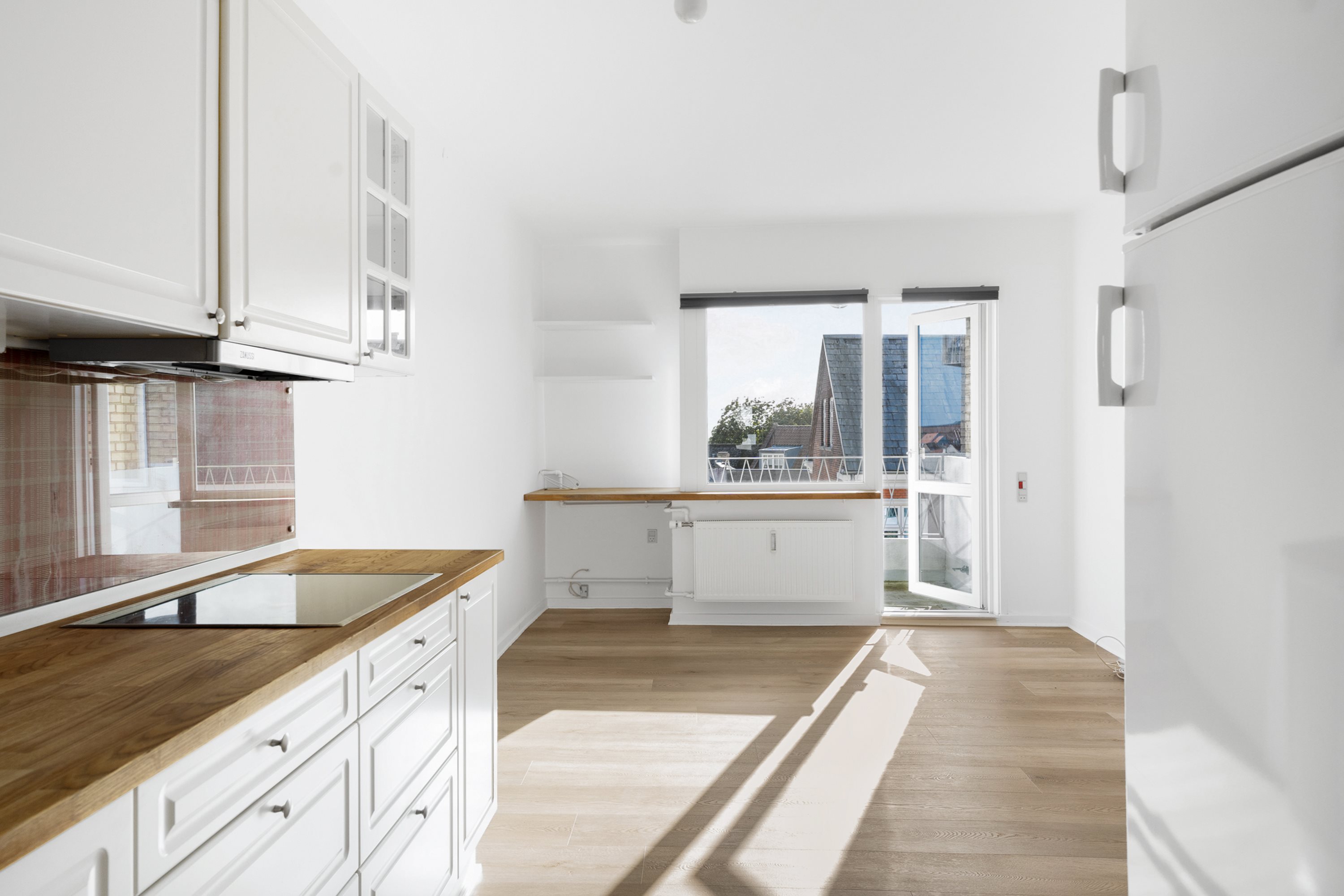 Fremhævet køkken billede i fuldskærmstilstand. Billede af Markedspladsen 1, 1. tv., 8900 Randers C