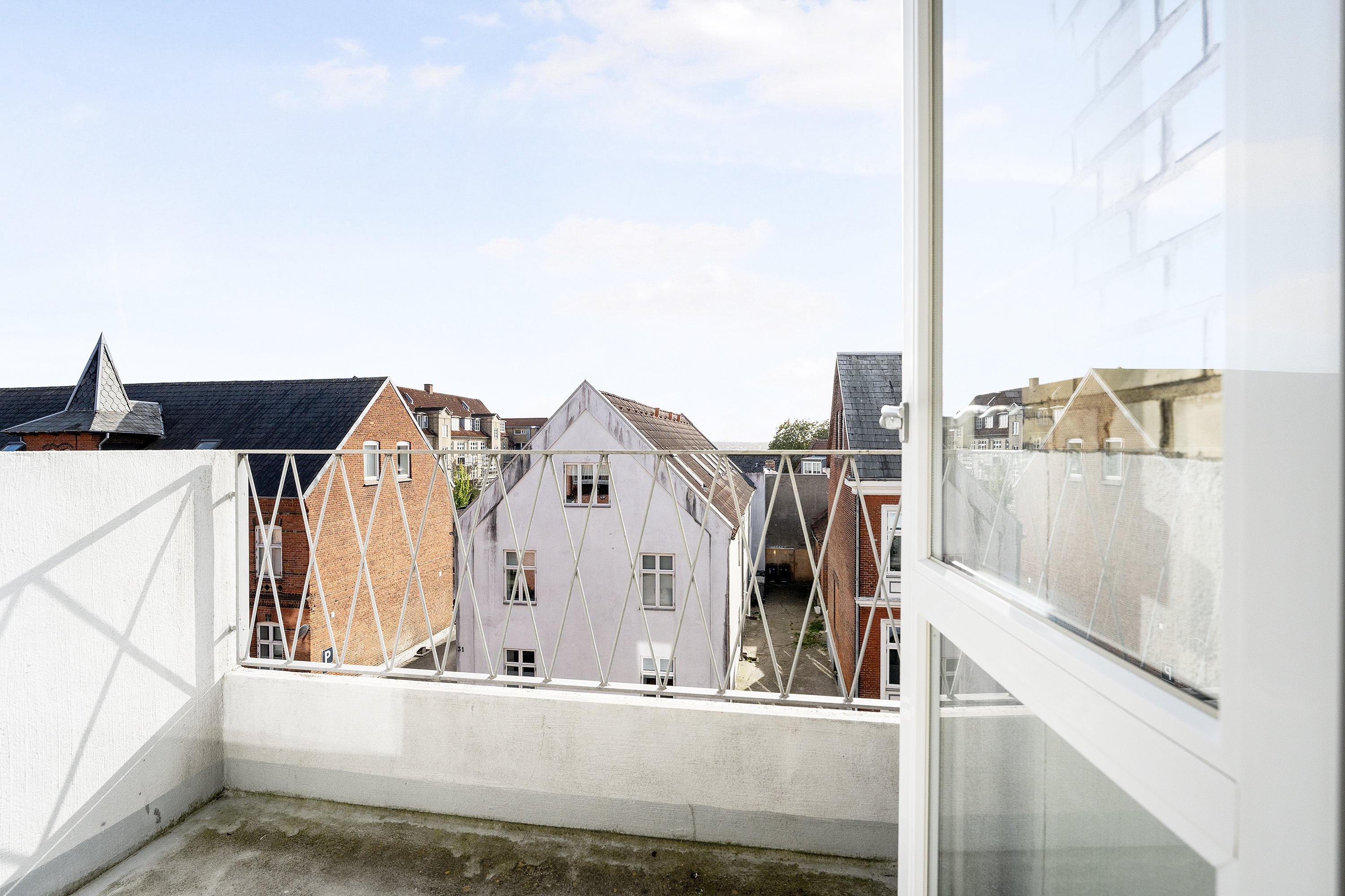 Fremhævet altan billede i fuldskærmstilstand. Billede af Markedspladsen 1, 1. tv., 8900 Randers C