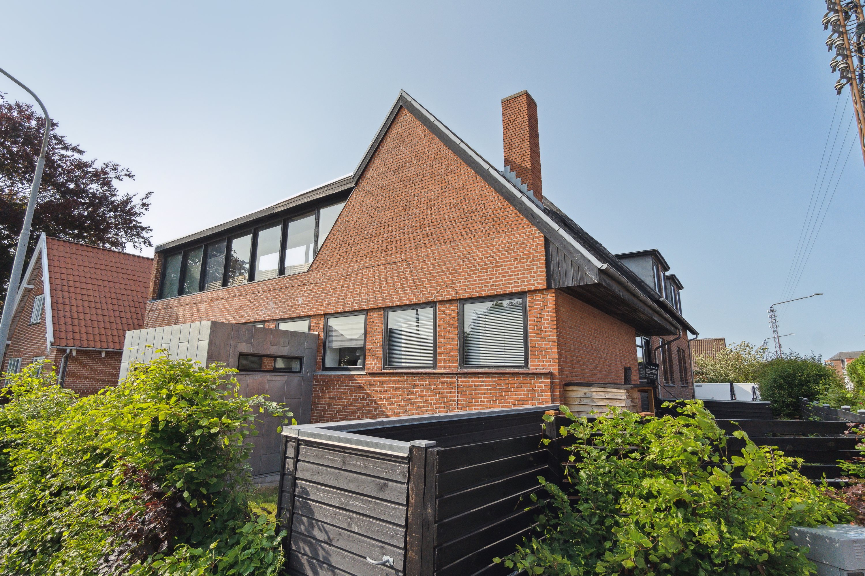 Fremhævet ejendommen billede i fuldskærmstilstand. Billede af Poul Buås Vej 2A, 9000 Aalborg