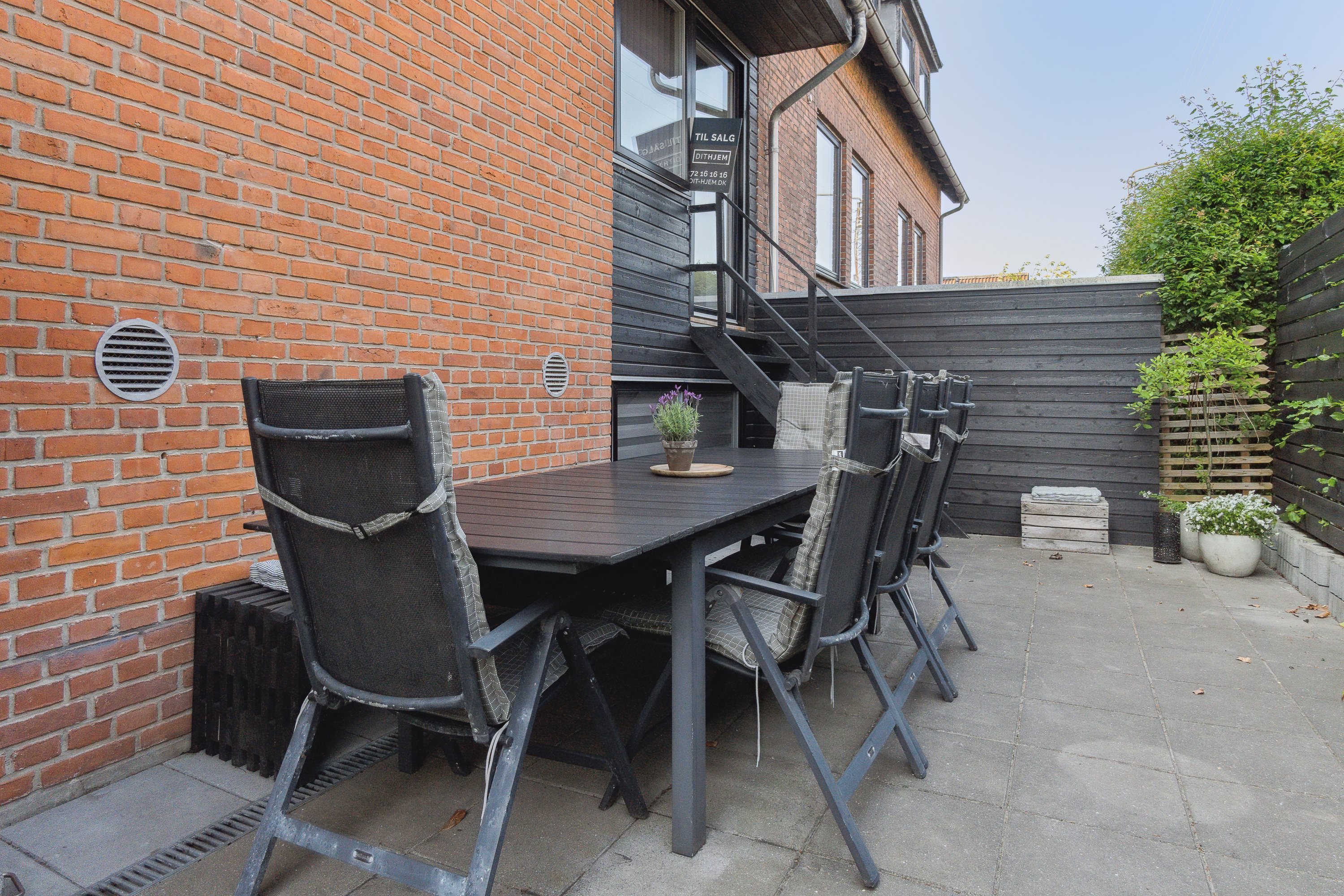 Fremhævet terrasse billede i fuldskærmstilstand. Billede af Poul Buås Vej 2A, 9000 Aalborg