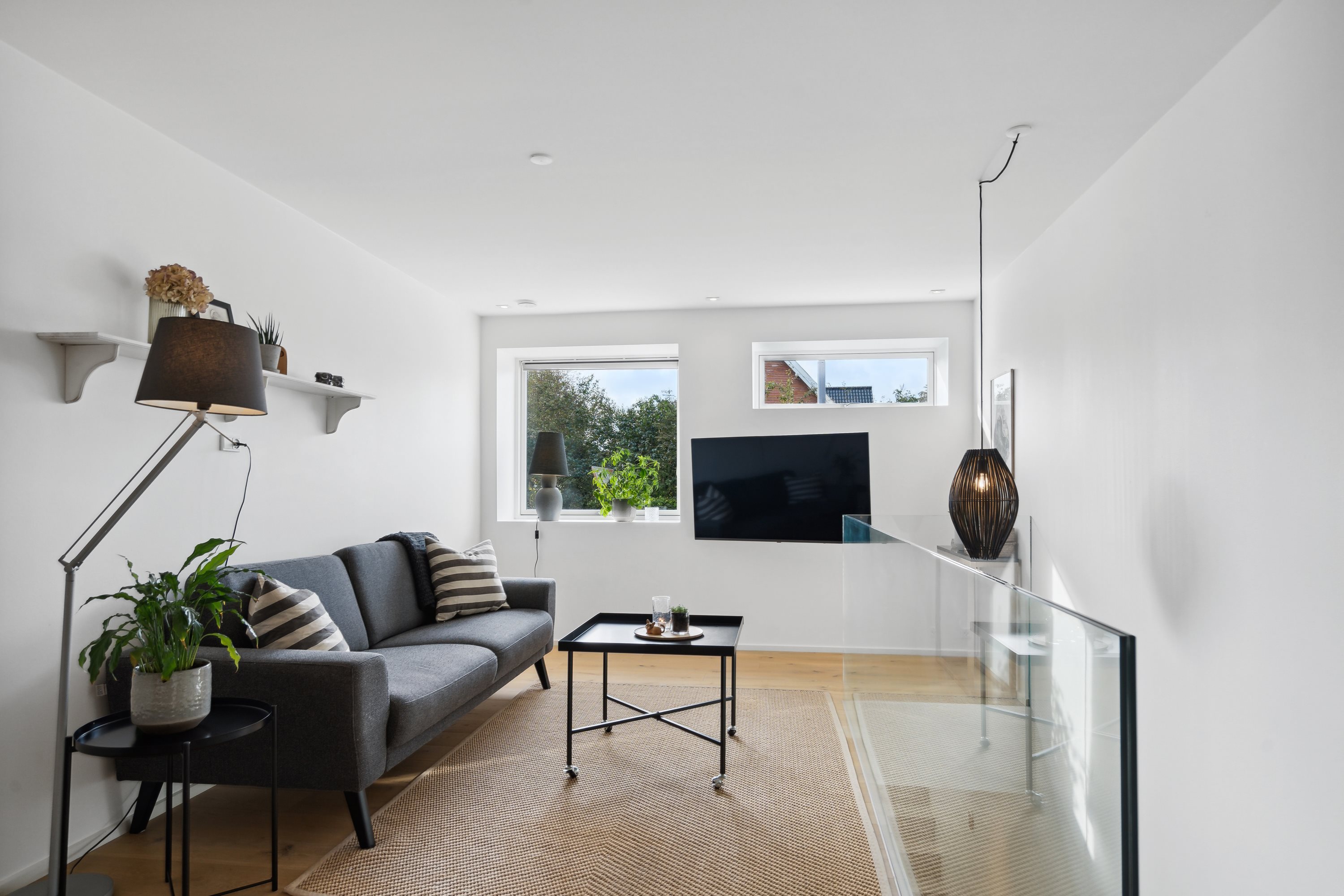 Fremhævet stue billede i fuldskærmstilstand. Billede af Poul Buås Vej 2A, 9000 Aalborg