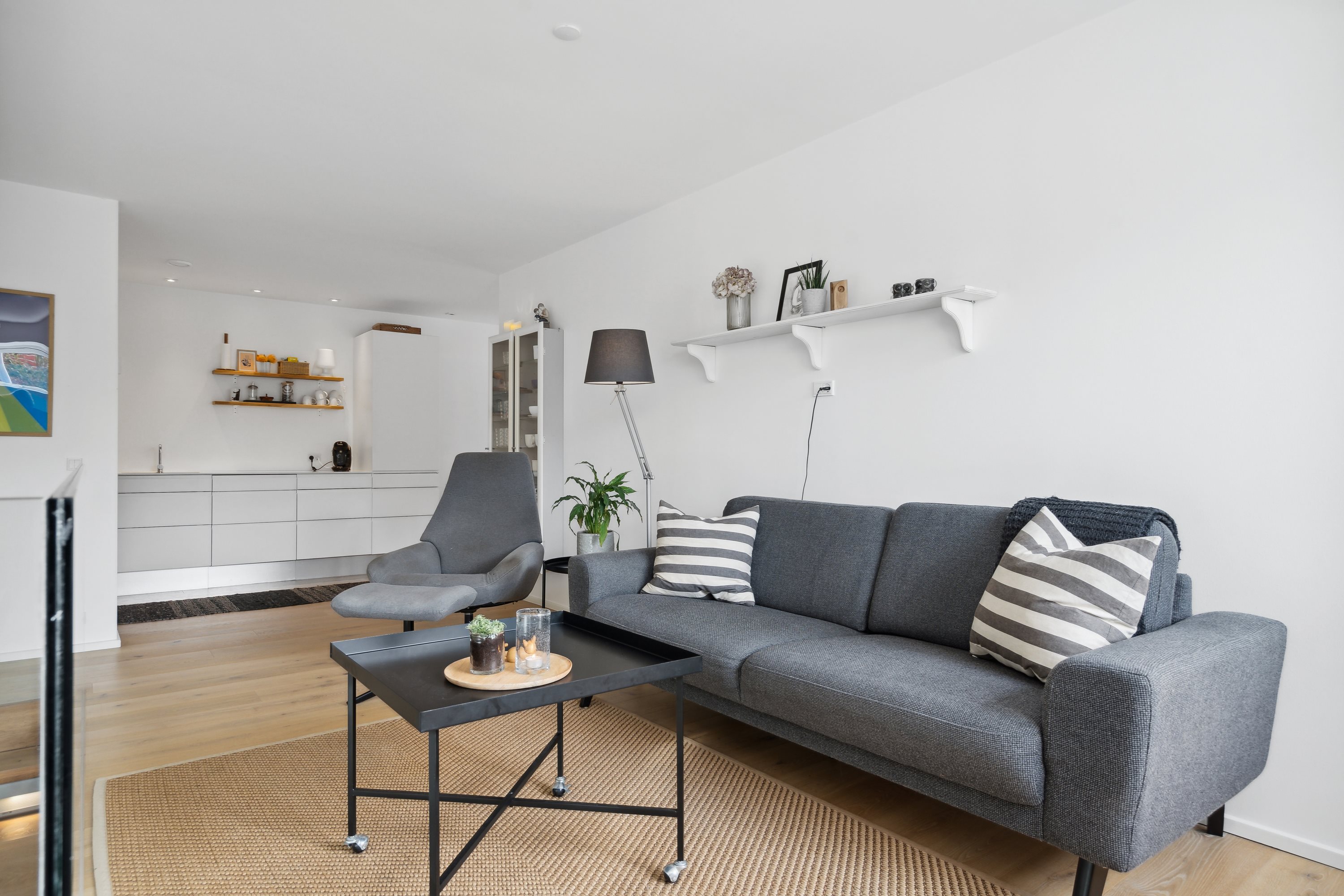 Fremhævet stue billede i fuldskærmstilstand. Billede af Poul Buås Vej 2A, 9000 Aalborg