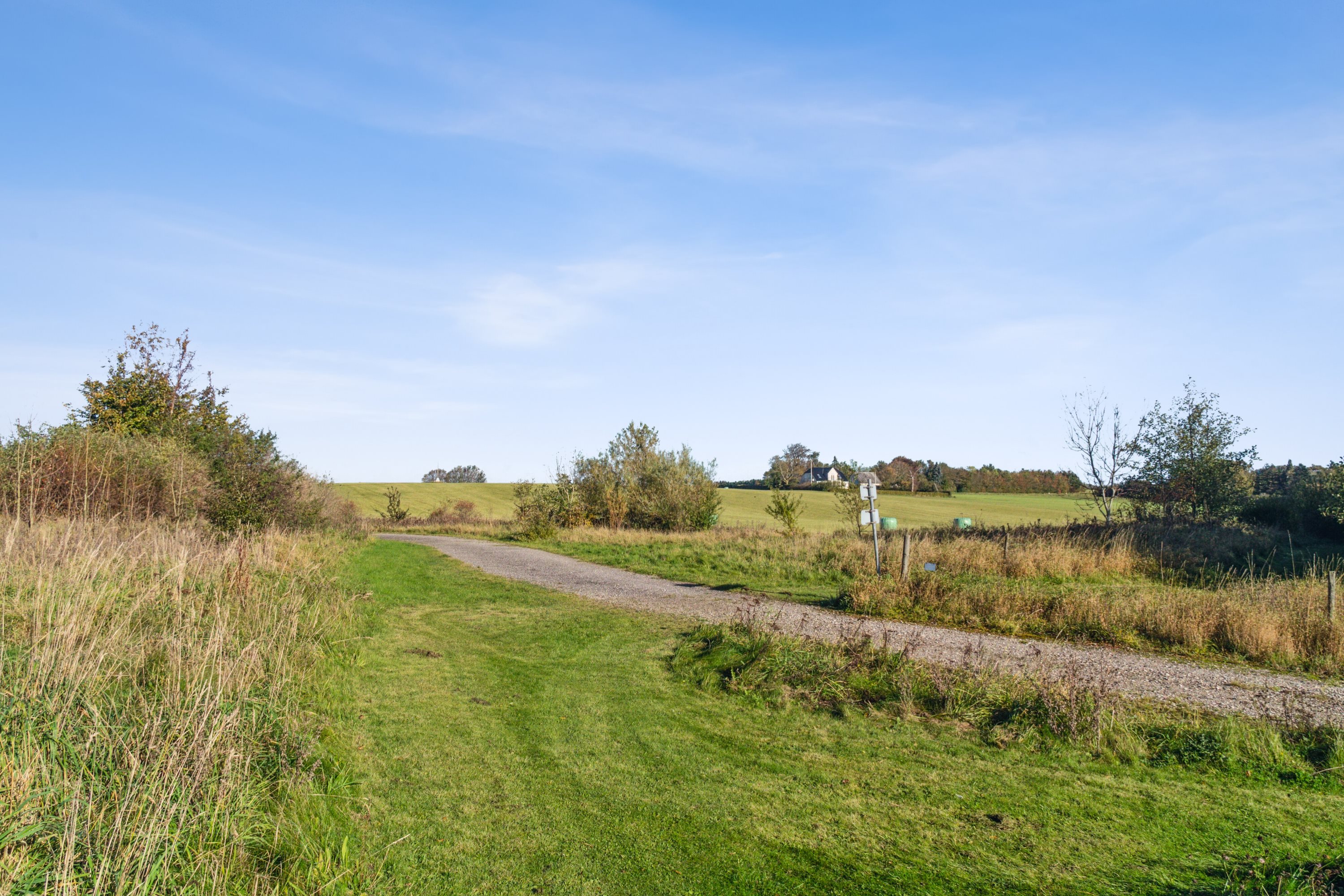Fremhævet omgivelser billede i fuldskærmstilstand. Billede af Præstevænget 1A, 1B., 4735 Mern