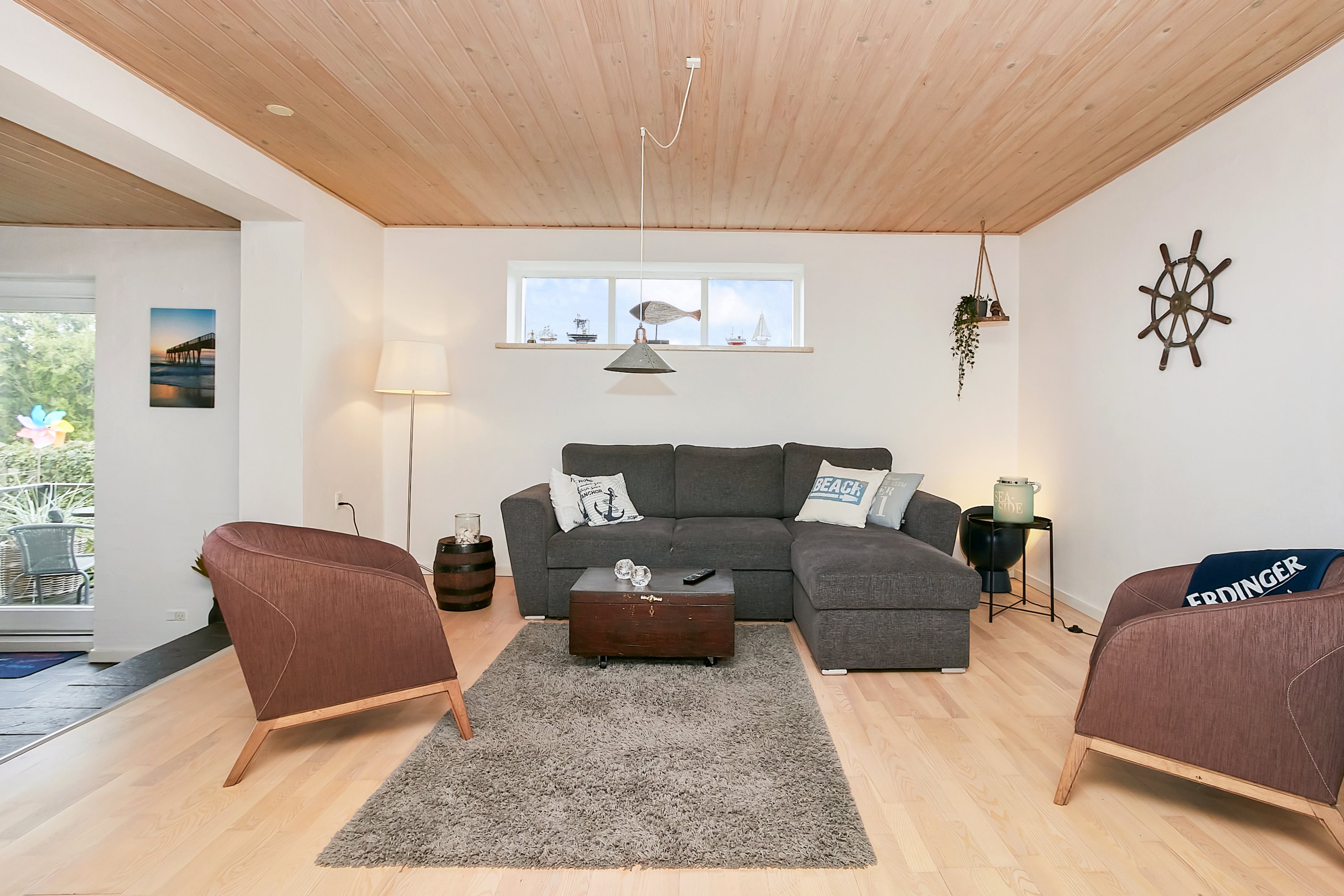 Fremhævet stue billede i fuldskærmstilstand. Billede af Vejlevej 33, Vesterby, 7130 Juelsminde