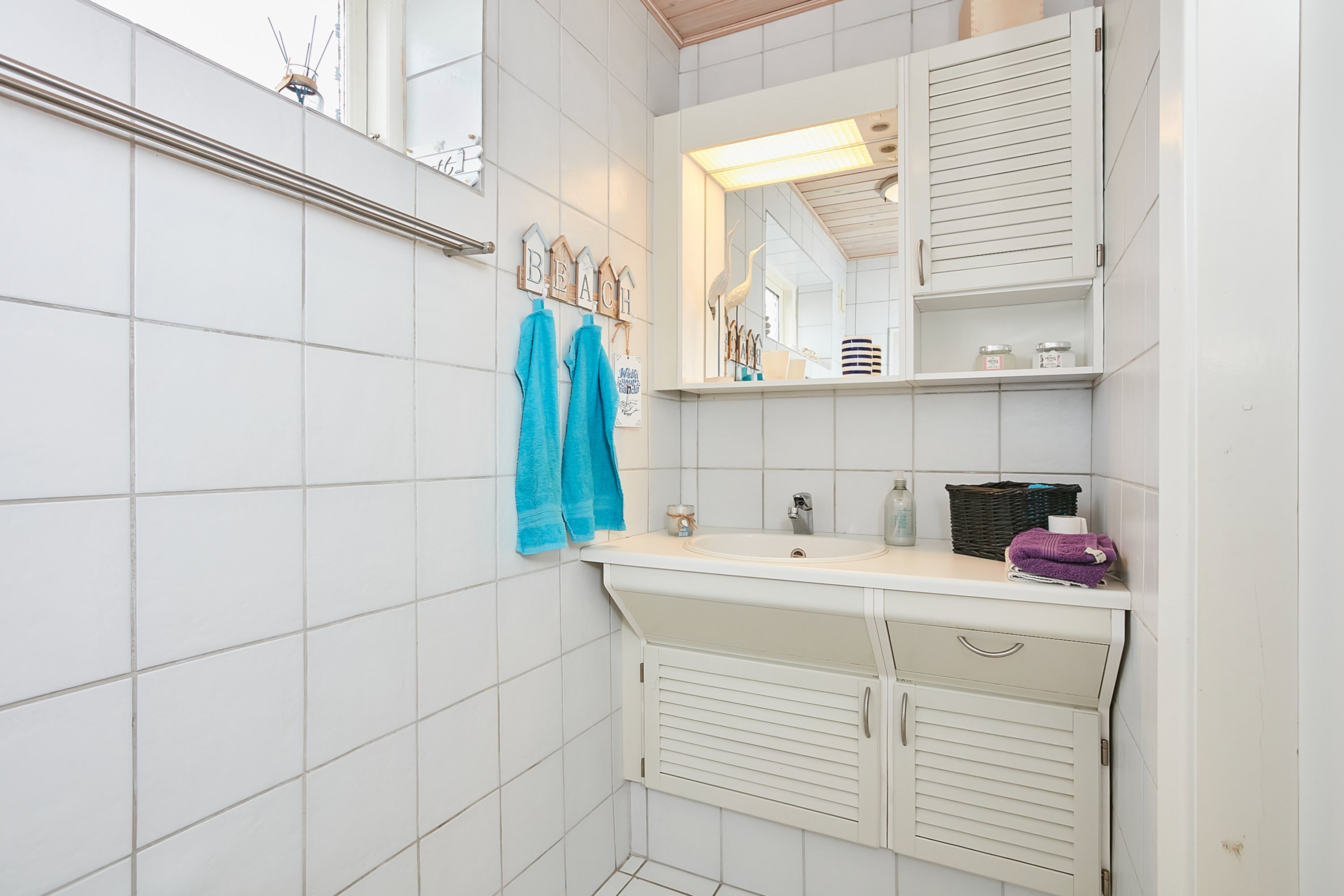 Fremhævet toilet billede i fuldskærmstilstand. Billede af Vejlevej 33, Vesterby, 7130 Juelsminde