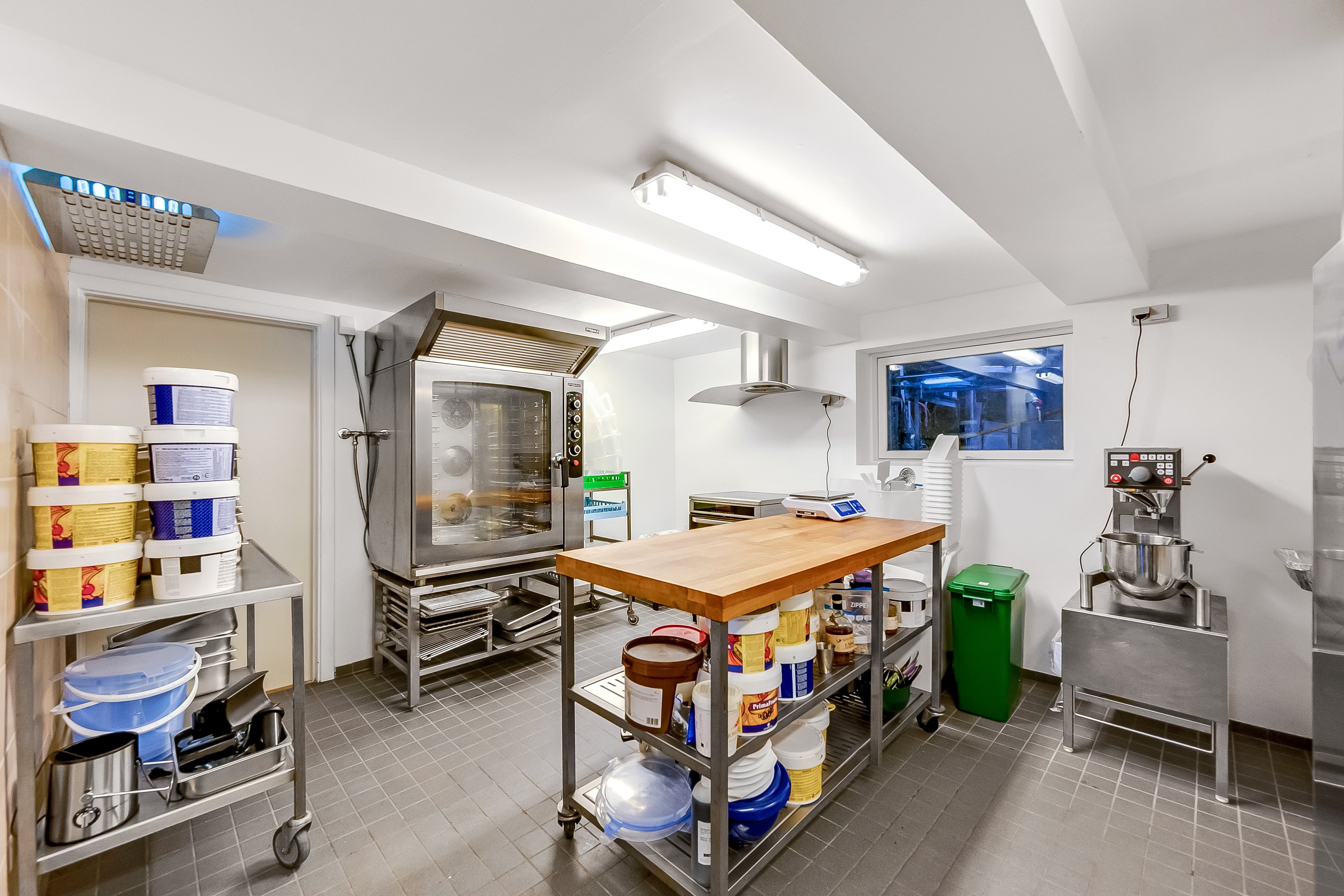 Fremhævet køkken billede i fuldskærmstilstand. Billede af Klingebjergvej 1, Rindby, 6720 Fanø