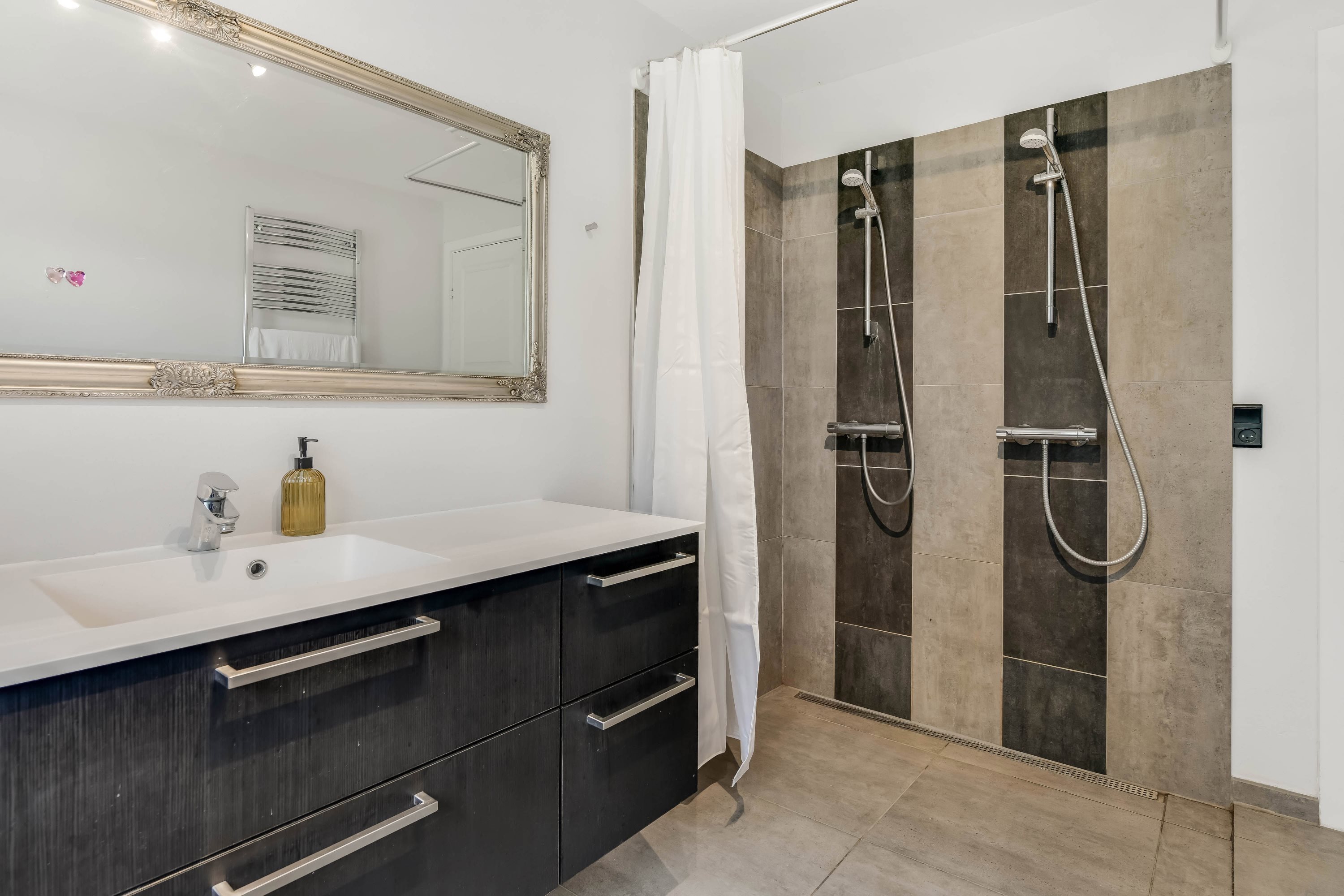 Fremhævet badeværelse billede i fuldskærmstilstand. Billede af Hindskovvej 31, Thyregod, 7323 Give