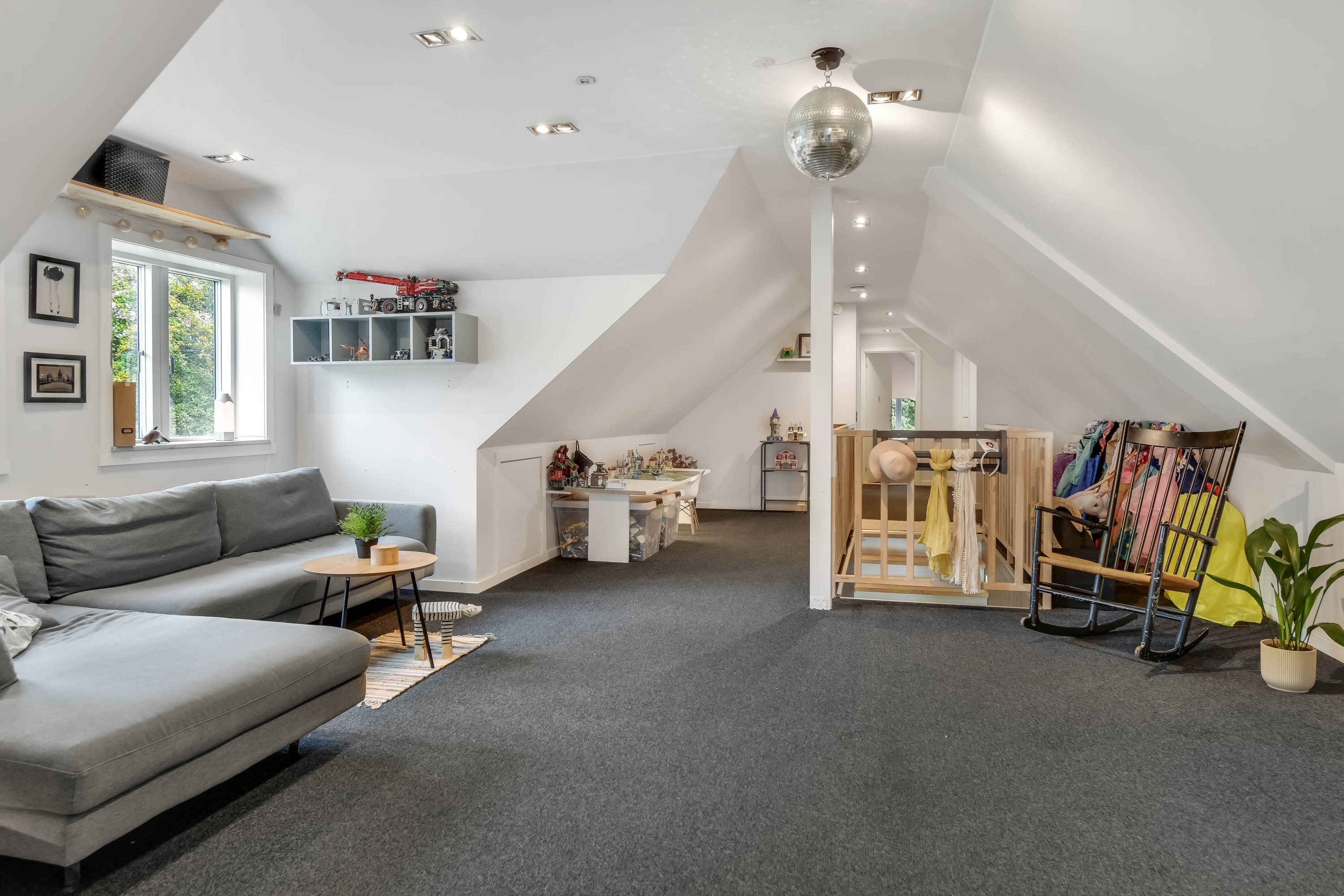 Fremhævet stue billede i fuldskærmstilstand. Billede af Hindskovvej 31, Thyregod, 7323 Give