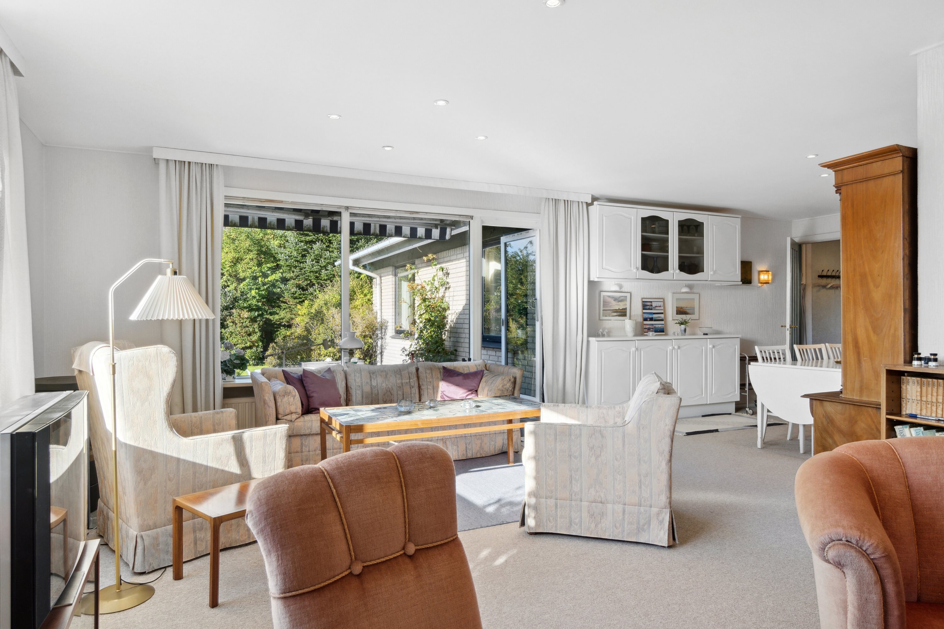 Fremhævet stue billede i fuldskærmstilstand. Billede af Åbyskovtoften 6, 5881 Skårup Fyn