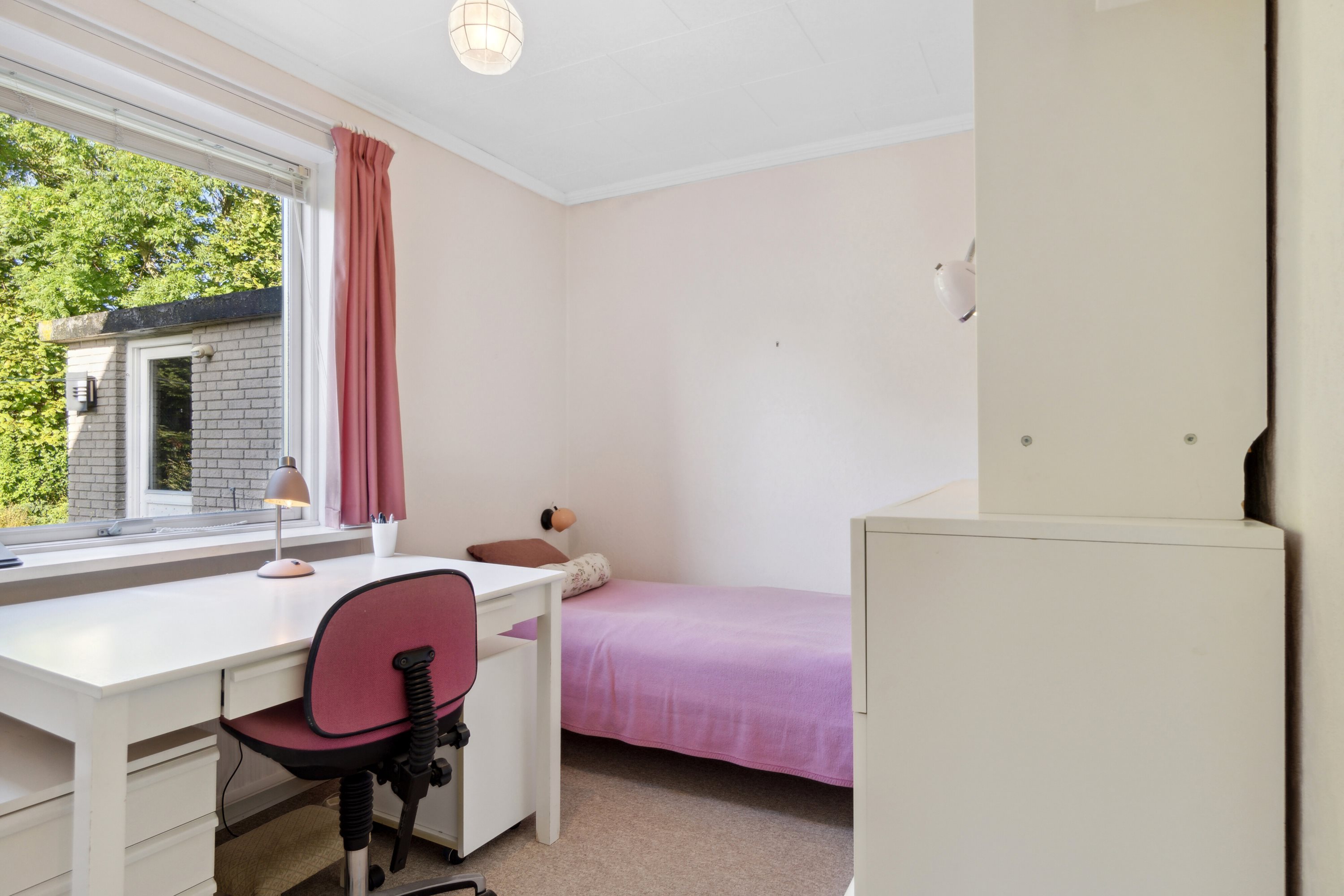 Fremhævet soveværelse billede i fuldskærmstilstand. Billede af Åbyskovtoften 6, 5881 Skårup Fyn