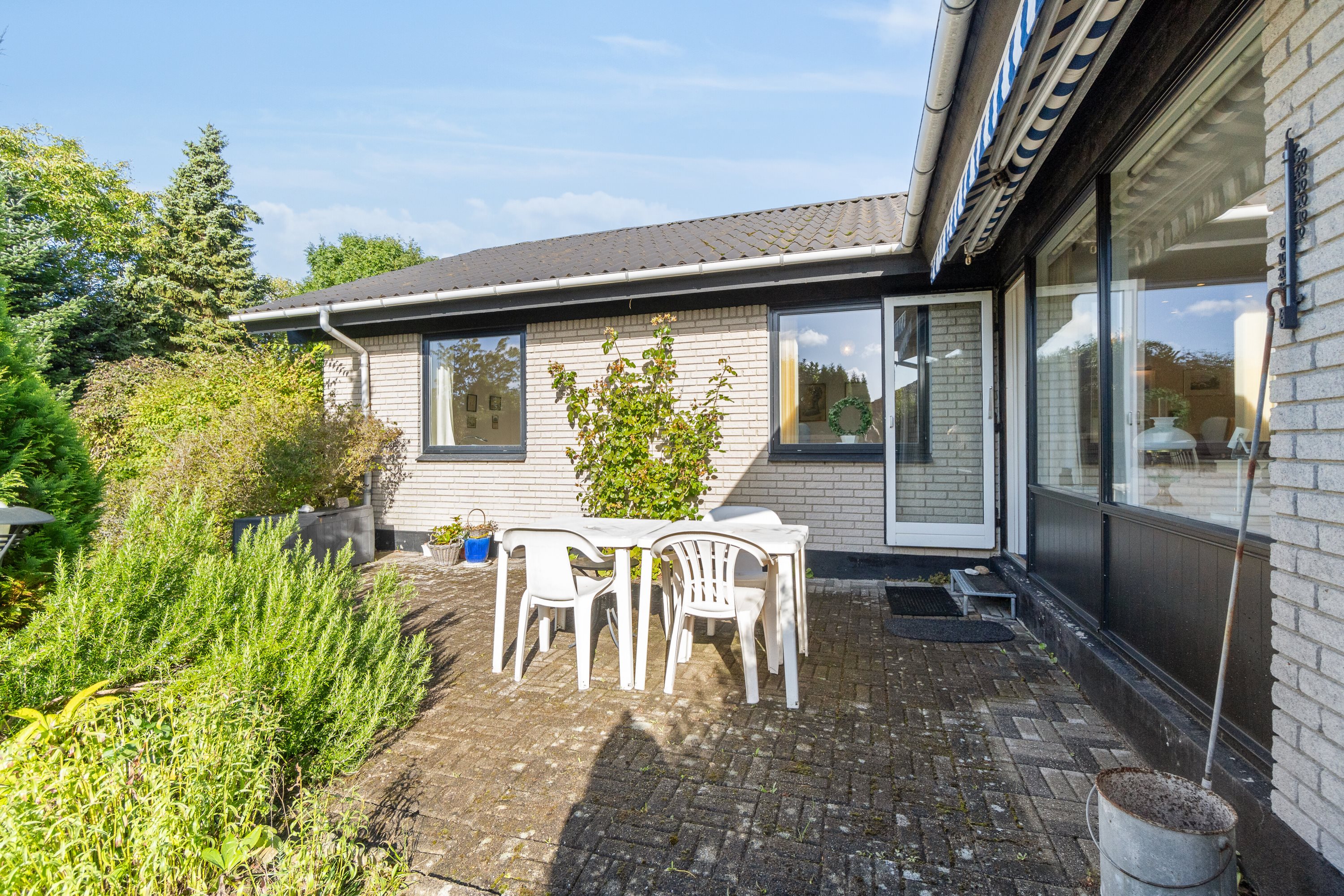 Fremhævet set fra vejen billede i fuldskærmstilstand. Billede af Åbyskovtoften 6, 5881 Skårup Fyn