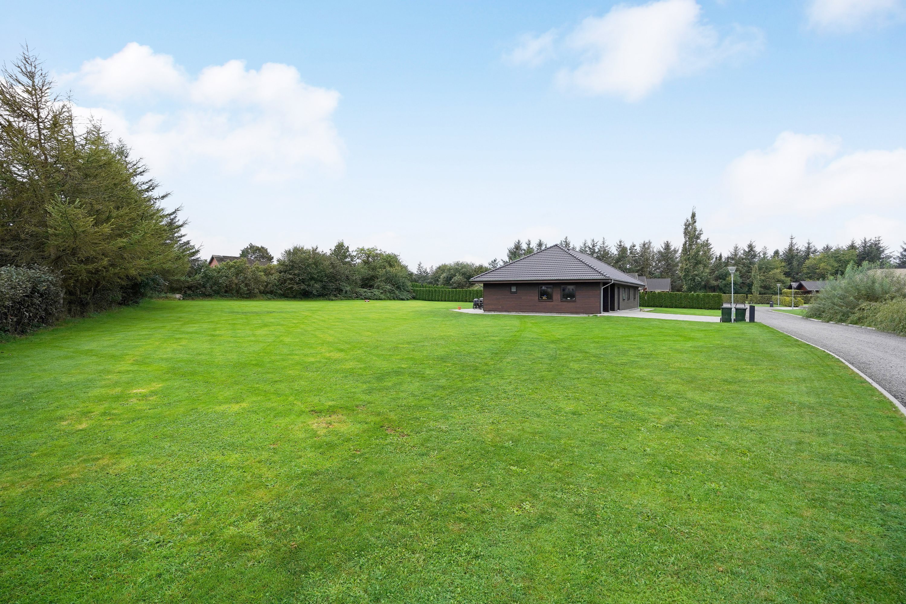 Fremhævet ejendommen billede i fuldskærmstilstand. Billede af Kyndesens Eng 1, 7160 Tørring