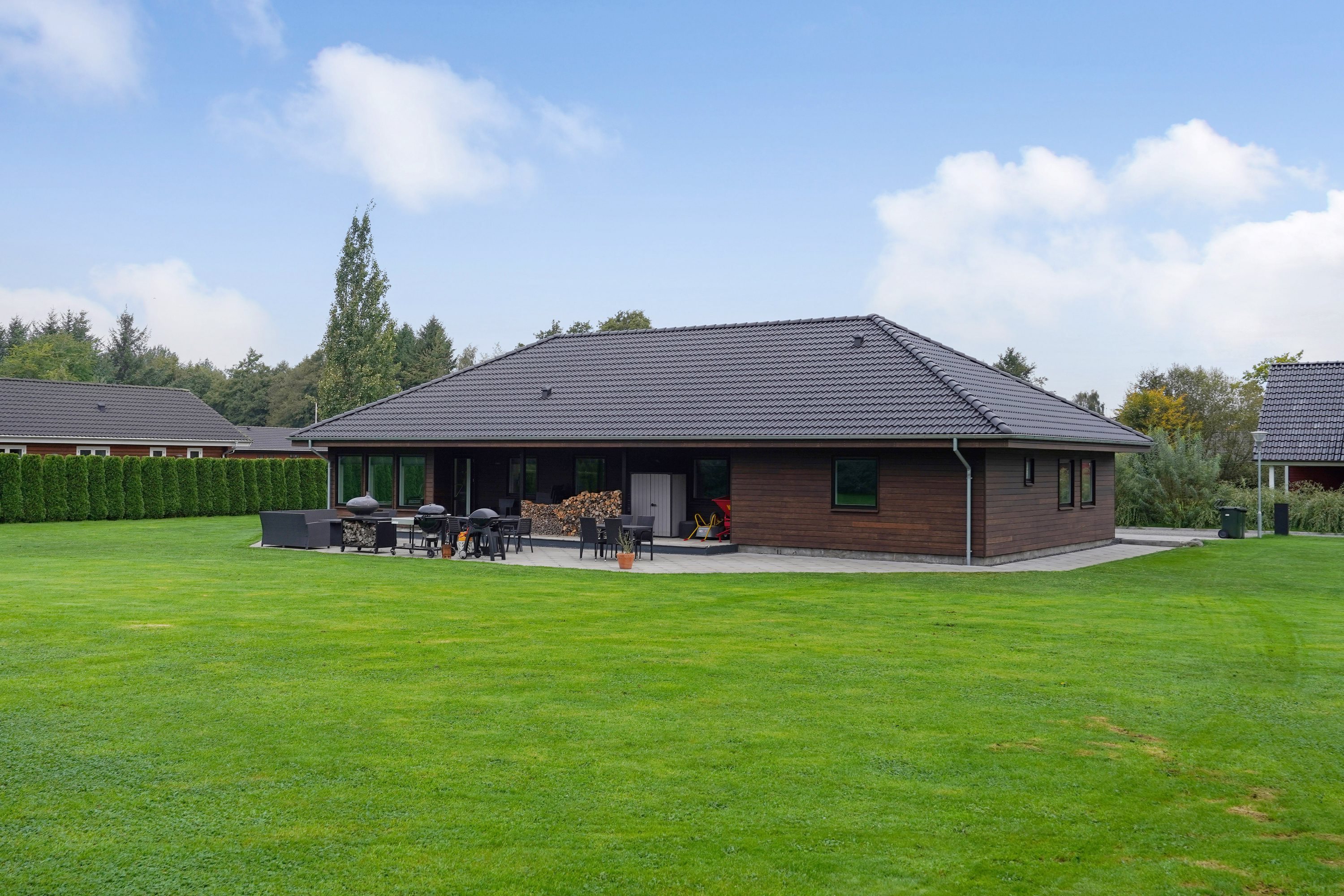 Fremhævet ejendommen billede i fuldskærmstilstand. Billede af Kyndesens Eng 1, 7160 Tørring