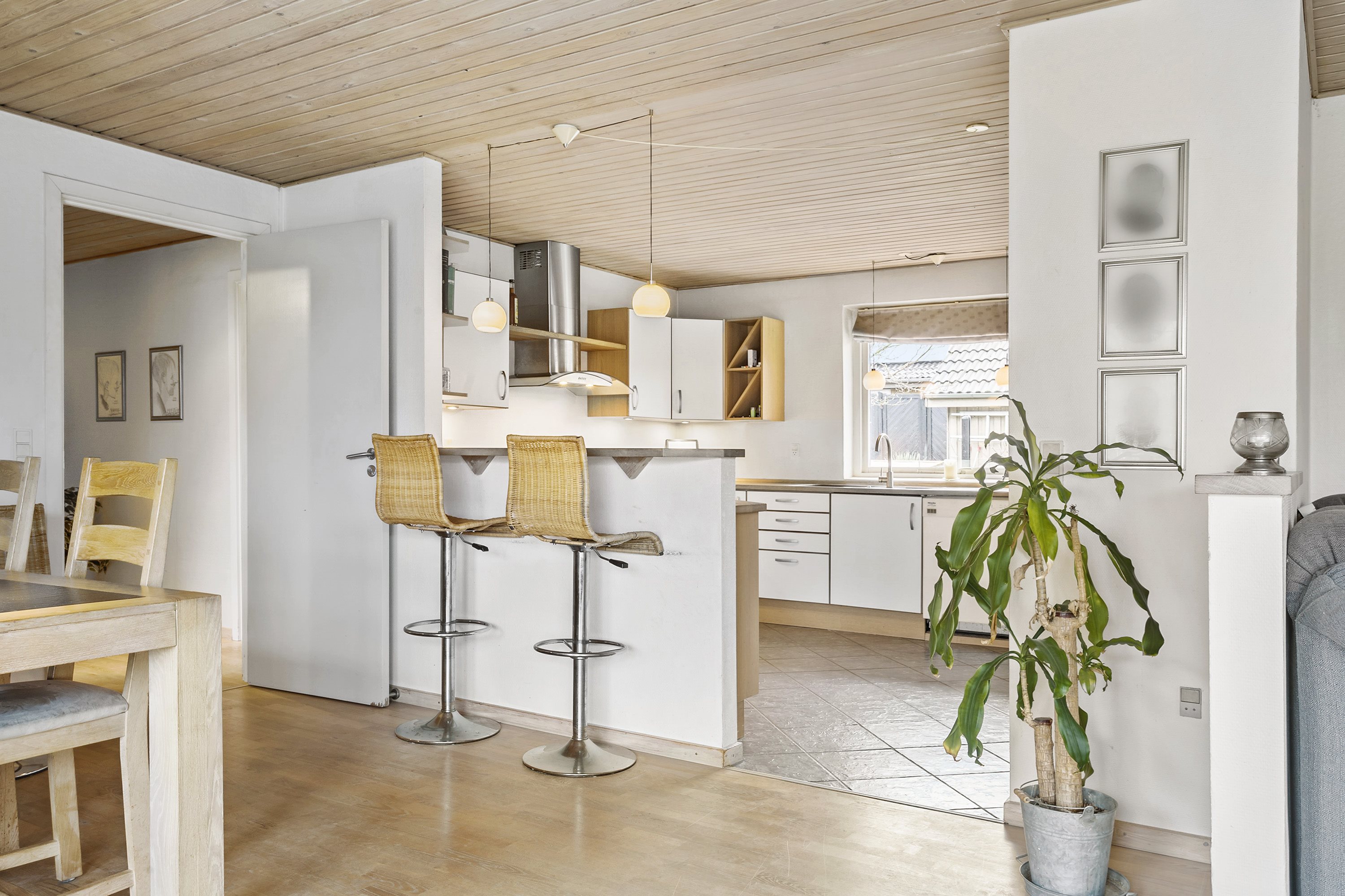 Fremhævet spisekøkken billede i fuldskærmstilstand. Billede af Hvide Hus 27, 6580 Vamdrup