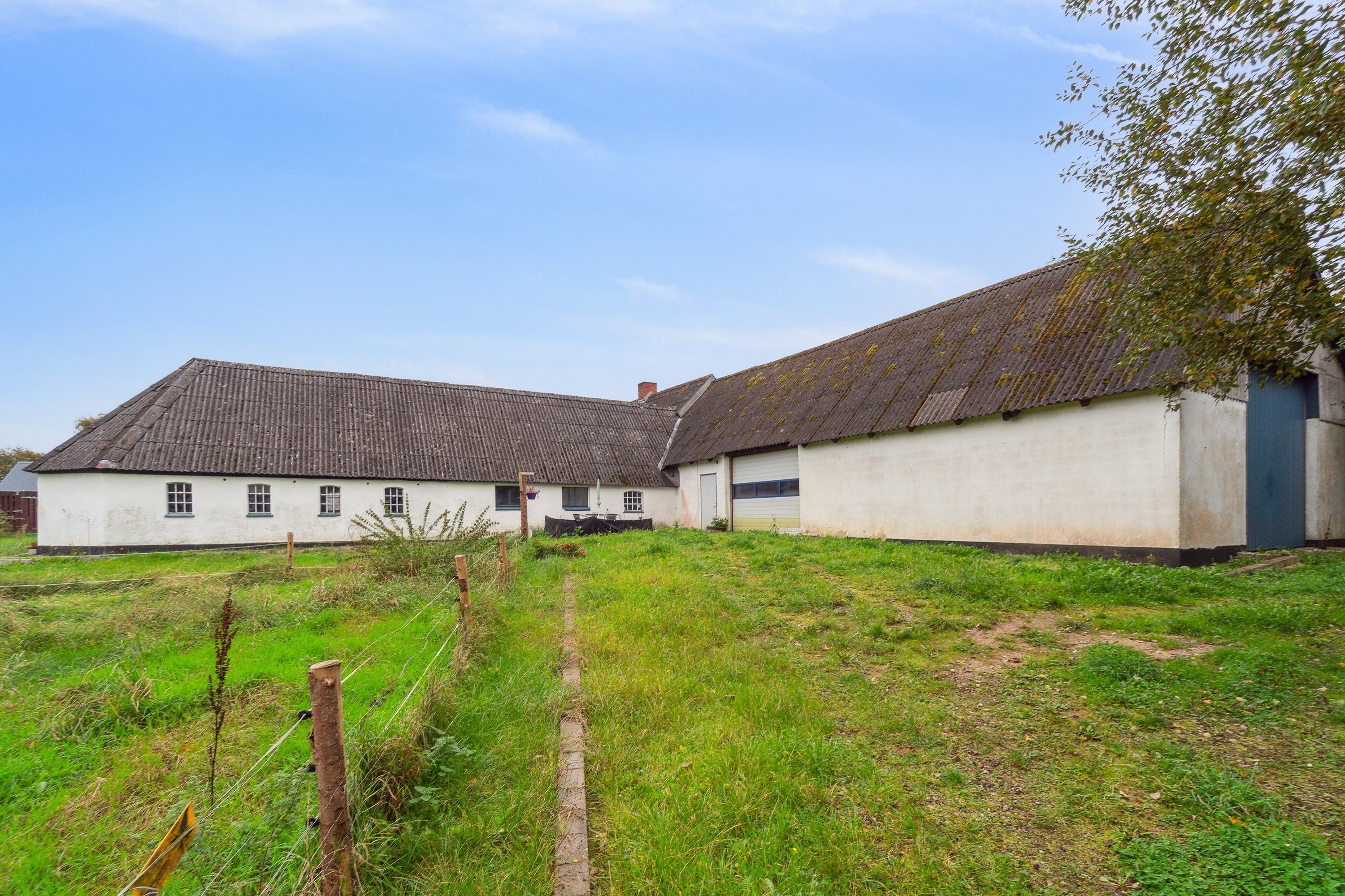 Fremhævet set fra haven billede i fuldskærmstilstand. Billede af Birkevej 13, Løvskal, 8850 Bjerringbro