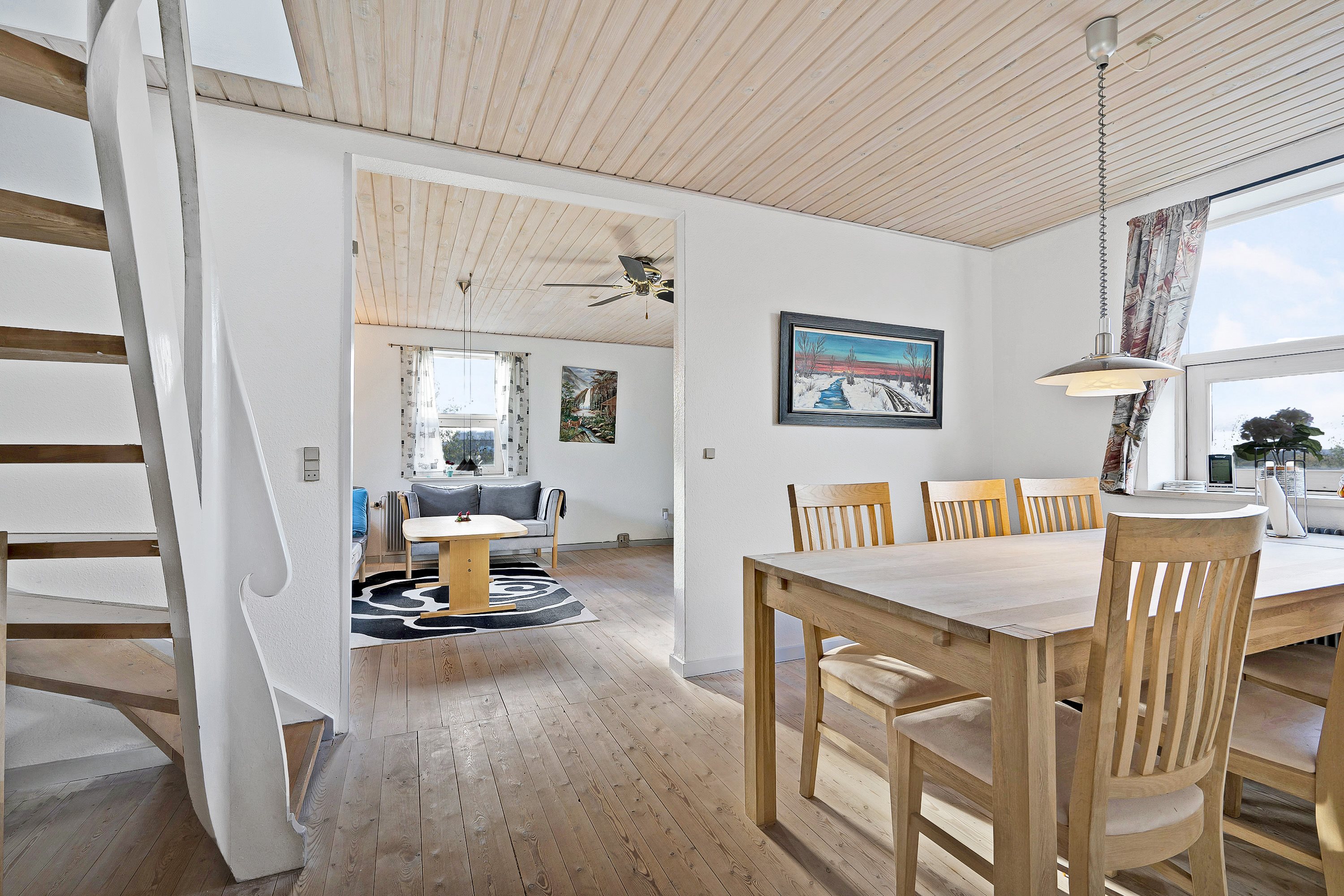 Fremhævet spisestue billede i fuldskærmstilstand. Billede af Brogårdsvej 2, Balle, 8370 Hadsten