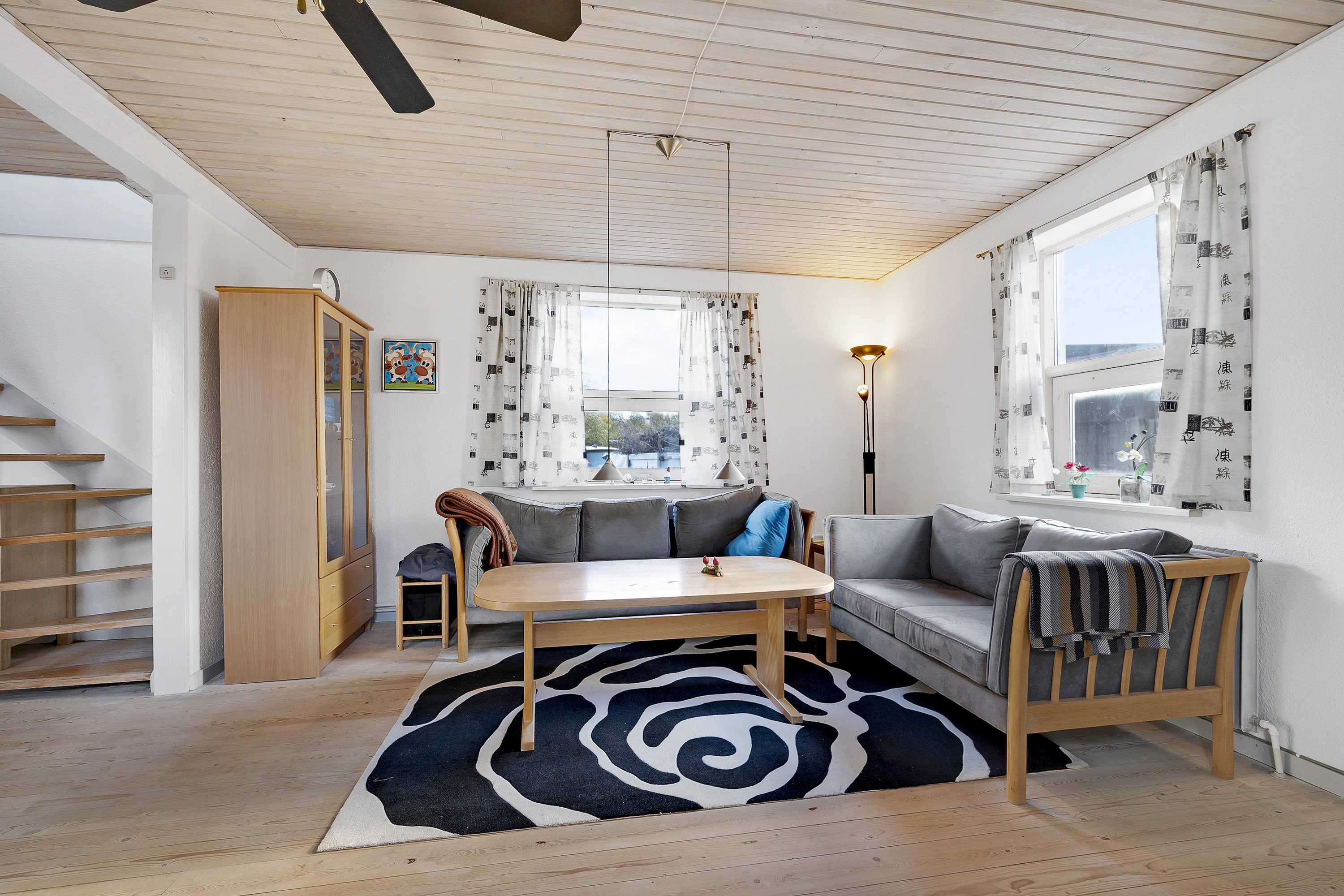 Fremhævet stue billede i fuldskærmstilstand. Billede af Brogårdsvej 2, Balle, 8370 Hadsten