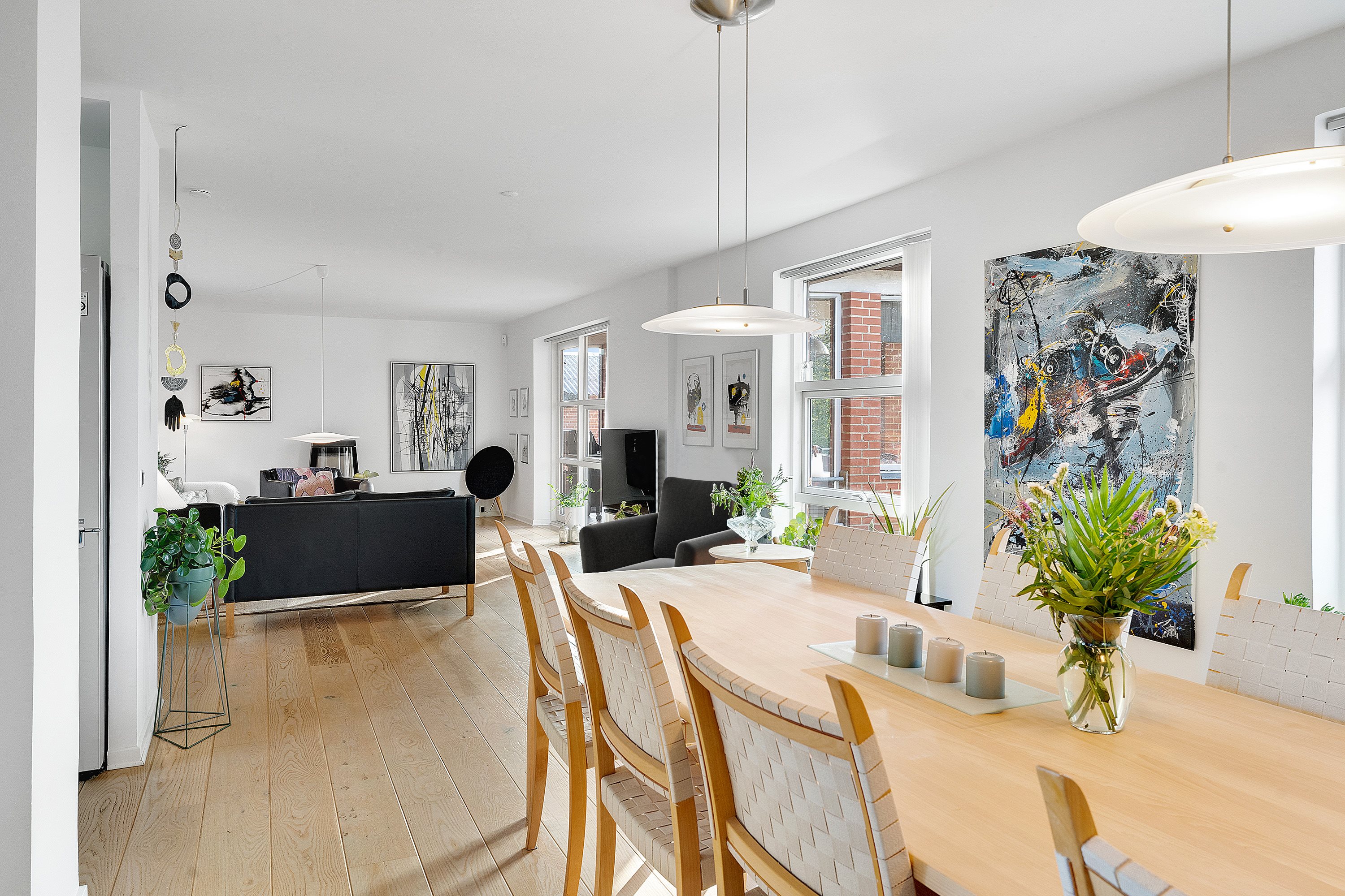 Fremhævet stue billede i fuldskærmstilstand. Billede af Gyvelvej 5, 8930 Randers NØ