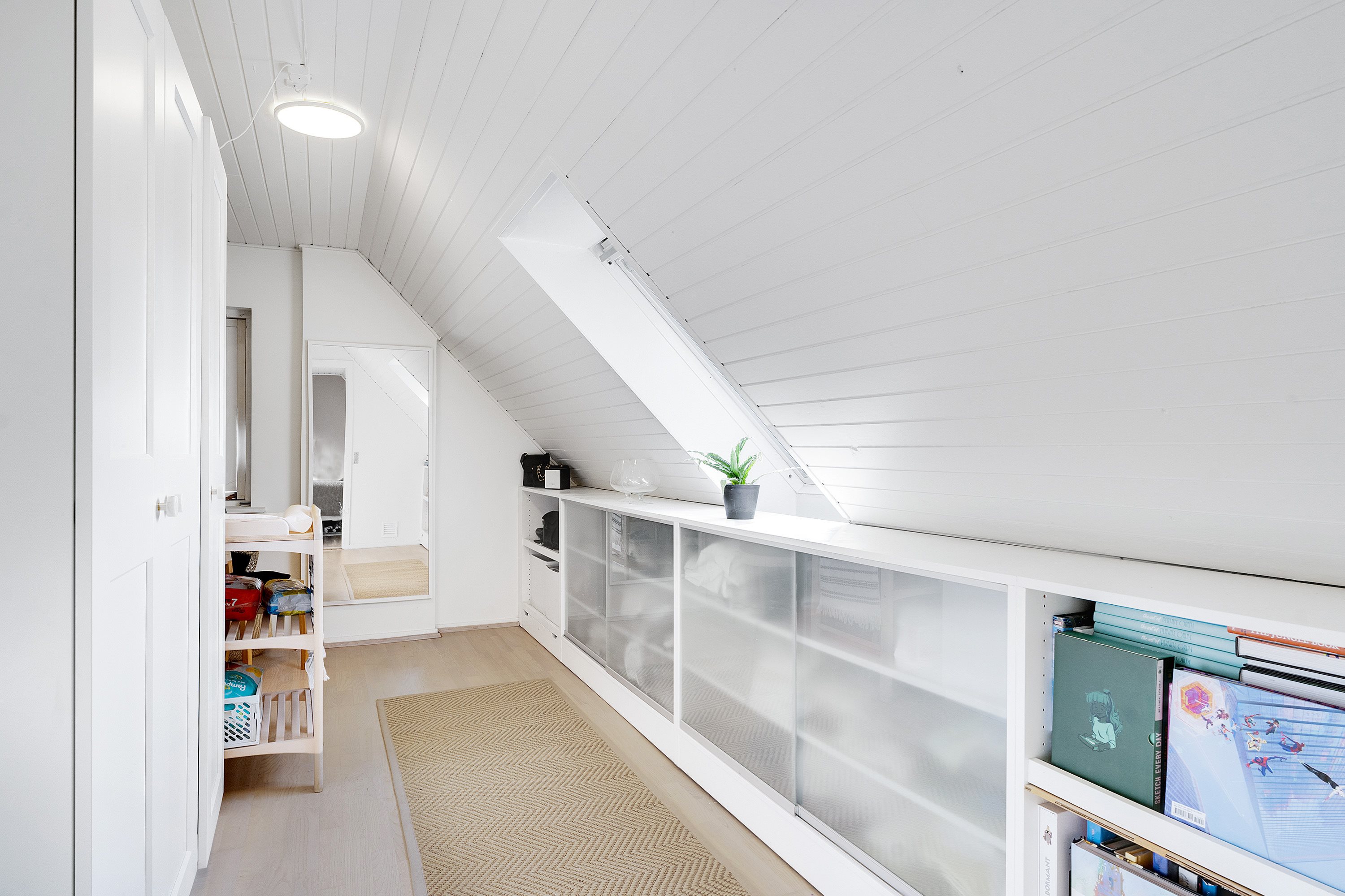 Fremhævet fordelingsgang billede i fuldskærmstilstand. Billede af Gyvelvej 5, 8930 Randers NØ