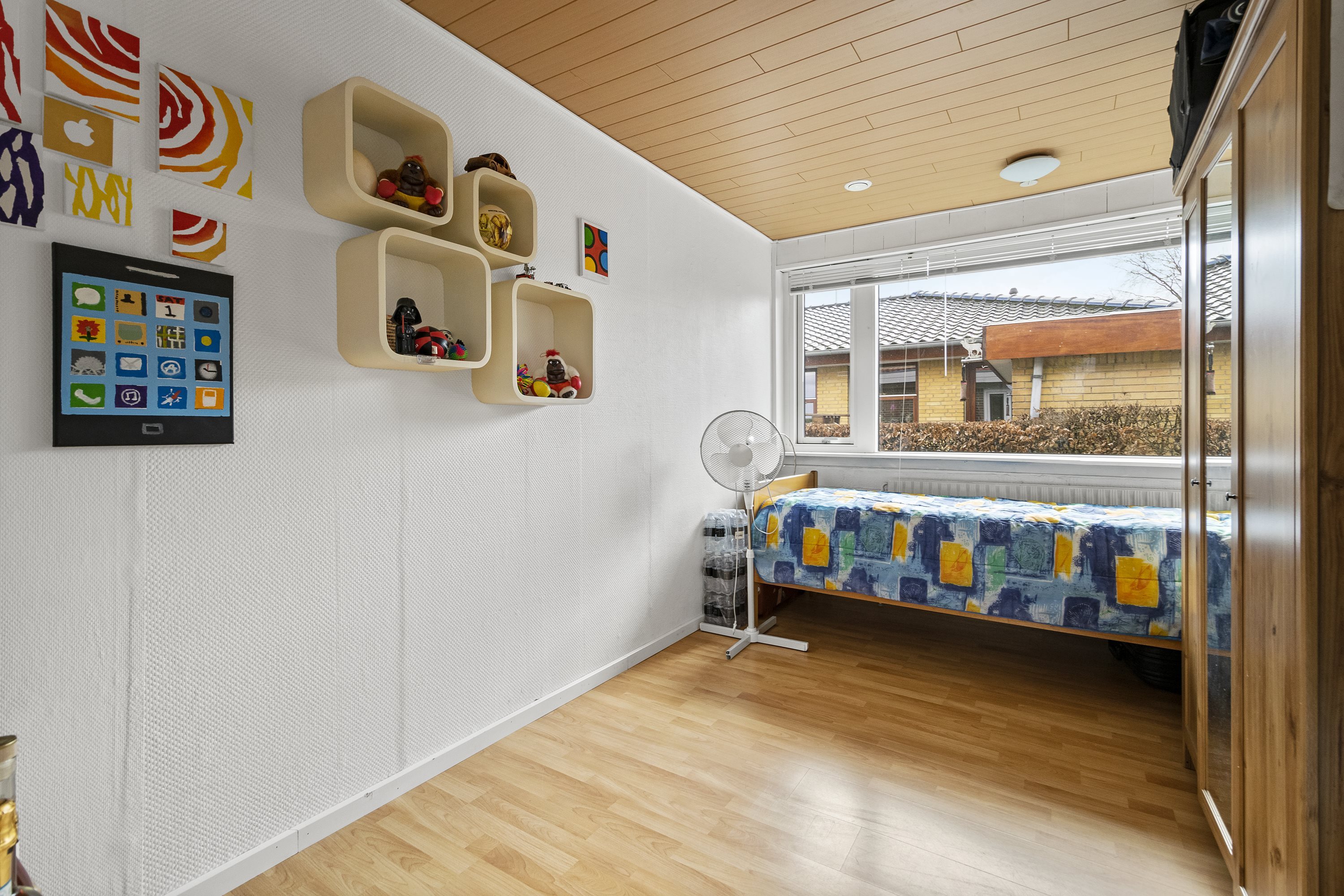 Fremhævet værelse billede i fuldskærmstilstand. Billede af Gammelgårdsvej 24, 7321 Gadbjerg