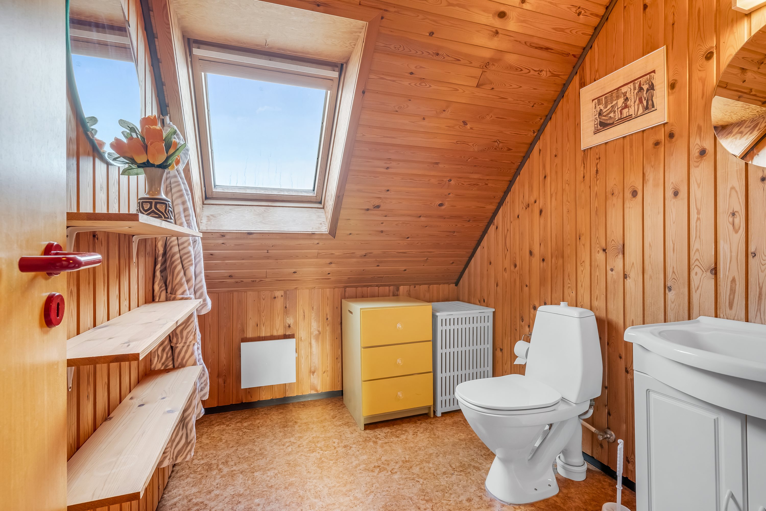 Fremhævet toilet billede i fuldskærmstilstand. Billede af Sprogøvej 48B, 7680 Thyborøn