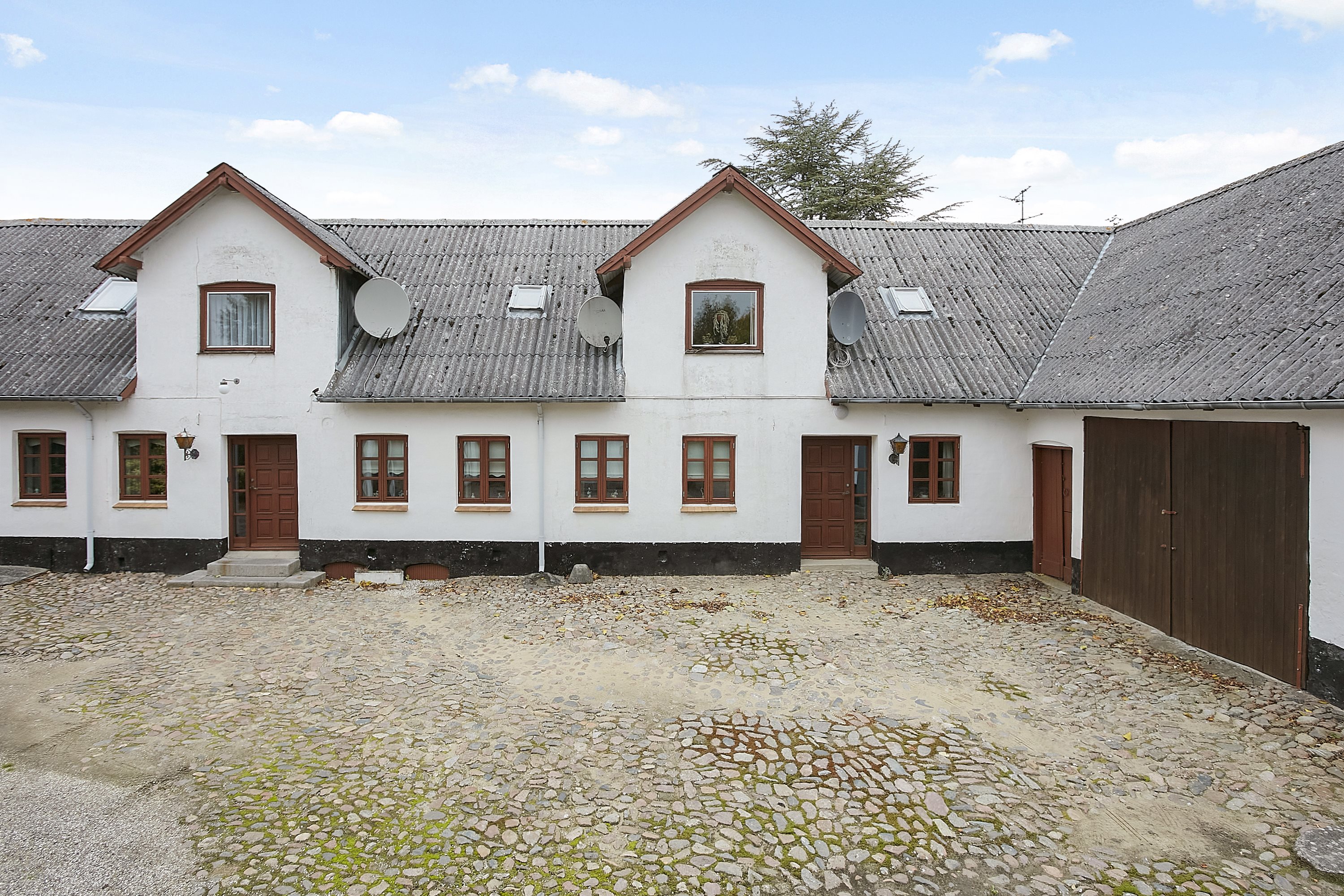 Miniaturebillede 1: ejendommen. Billede af Sønderbakken 9, Glud, 7130 Juelsminde