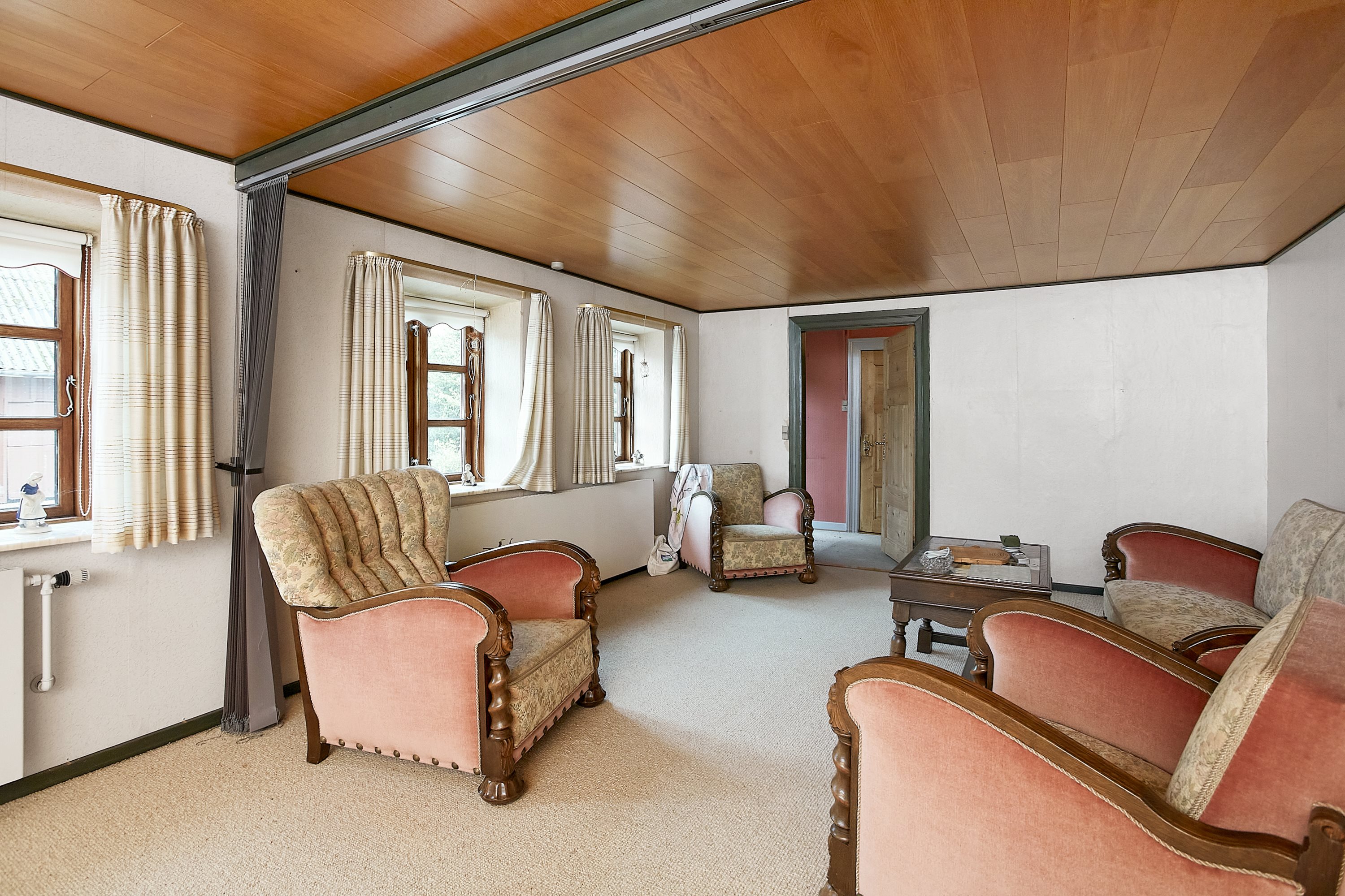 Fremhævet stue billede i fuldskærmstilstand. Billede af Sønderbakken 9, Glud, 7130 Juelsminde