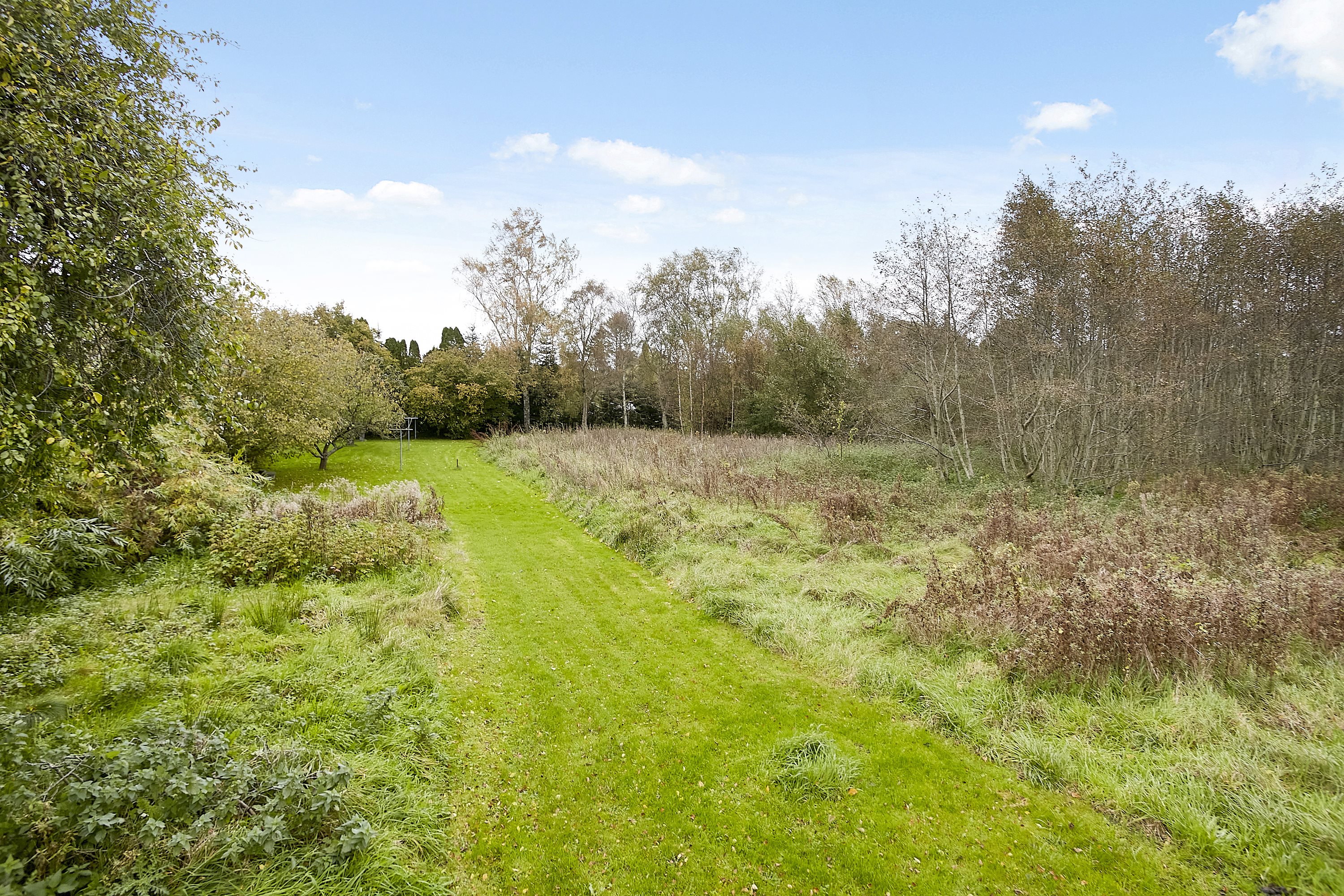 Fremhævet grund billede i fuldskærmstilstand. Billede af Sønderbakken 9, Glud, 7130 Juelsminde