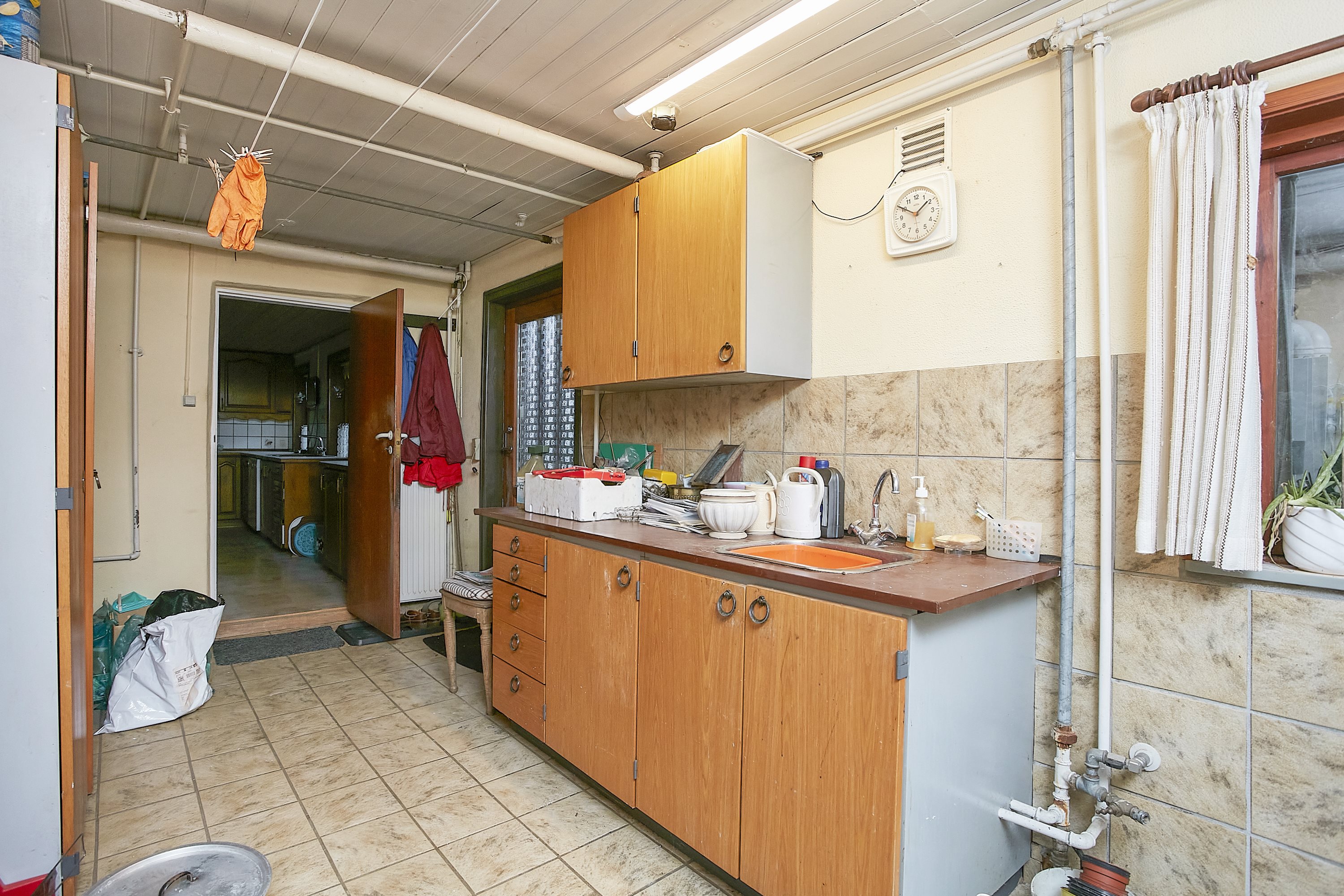 Fremhævet grovkøkken billede i fuldskærmstilstand. Billede af Sønderbakken 9, Glud, 7130 Juelsminde