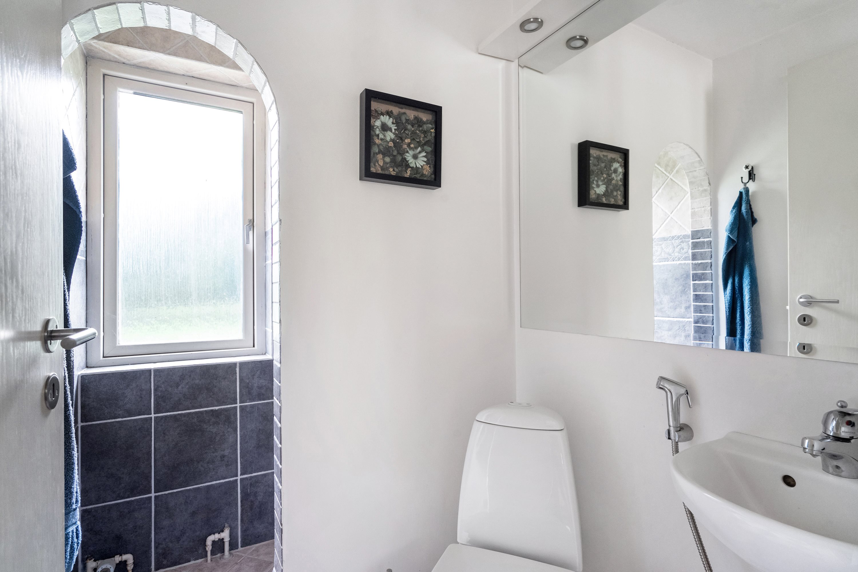 Fremhævet badeværelse billede i fuldskærmstilstand. Billede af Egevej 31, 5620 Glamsbjerg