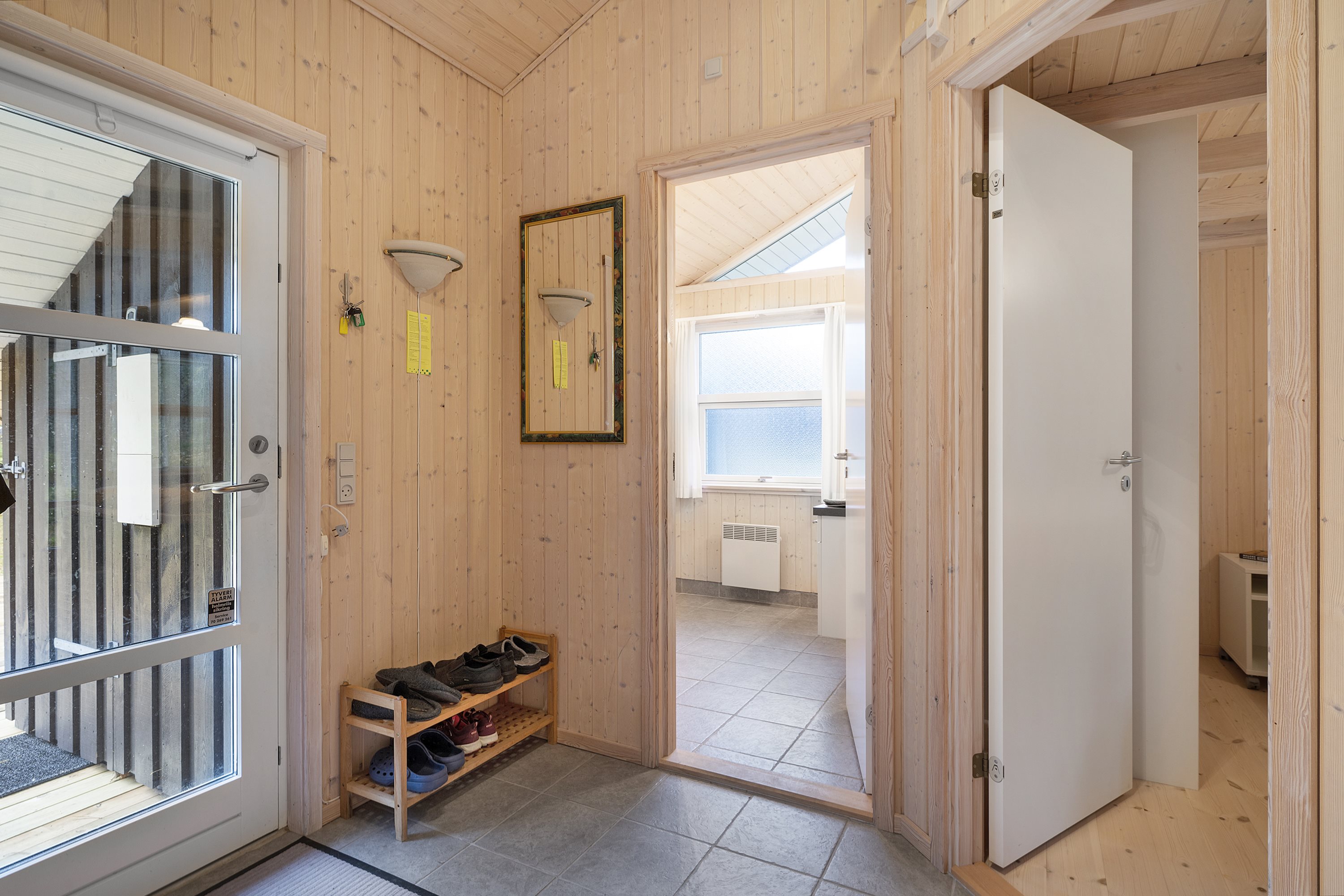 Fremhævet gang billede i fuldskærmstilstand. Billede af Sortebærvej 26, Fuglsang Str, 8500 Grenaa