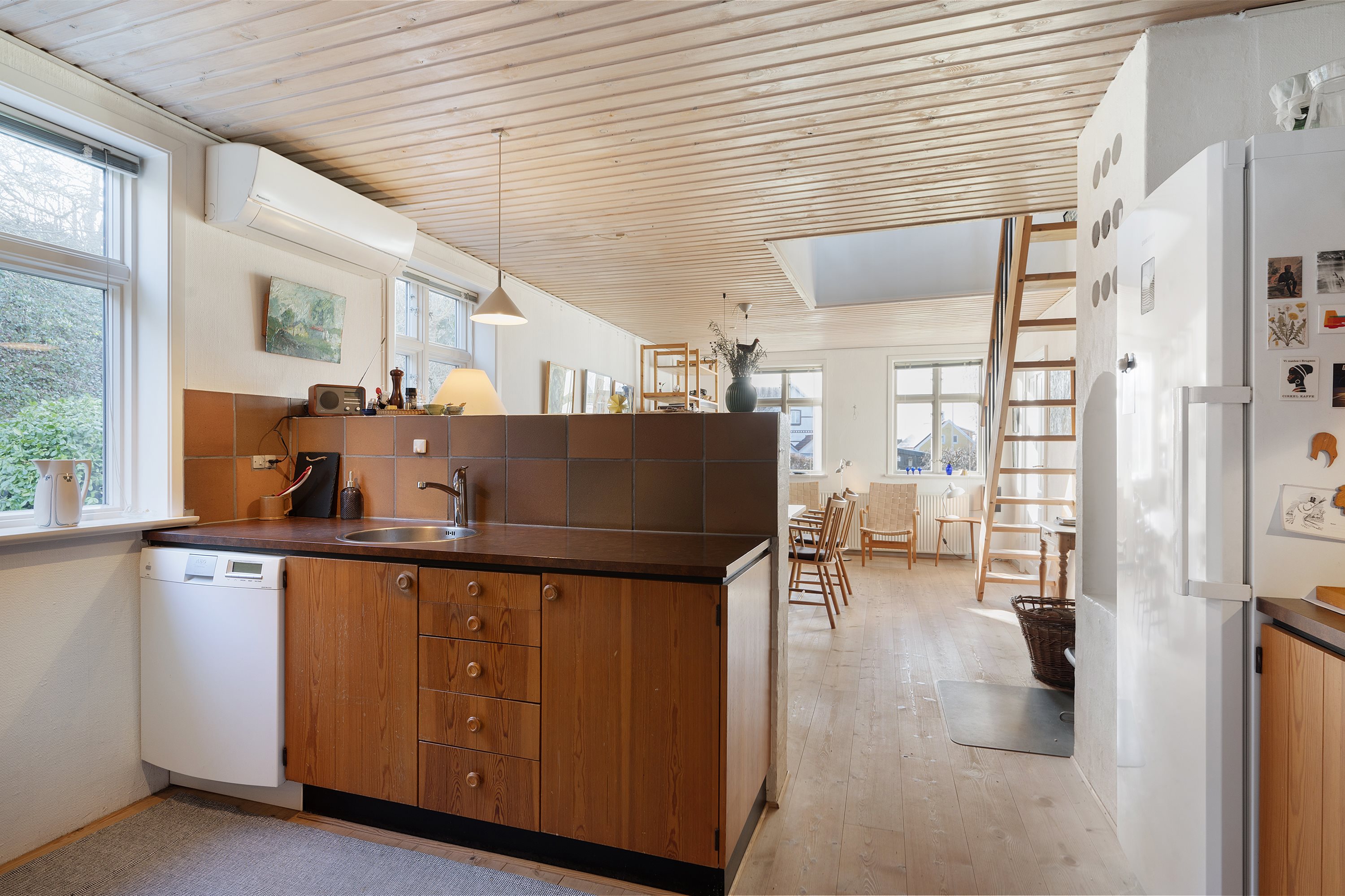 Fremhævet køkken billede i fuldskærmstilstand. Billede af Holmbjergvej 83, Knebelbro, 8420 Knebel