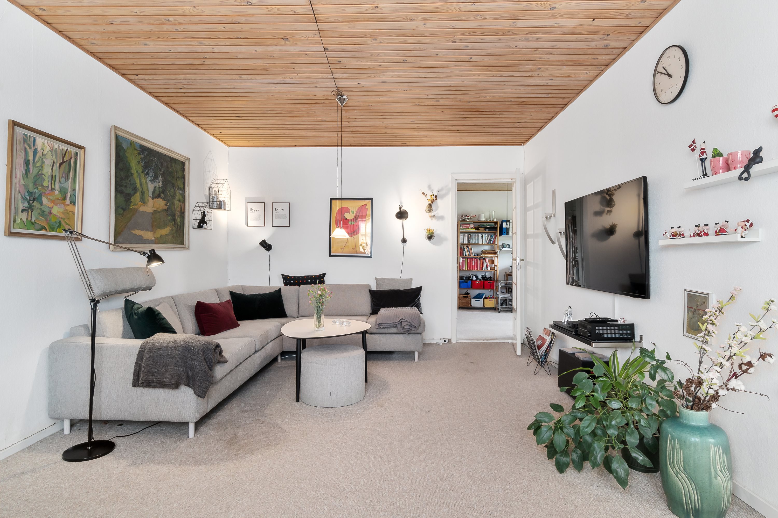 Fremhævet stue billede i fuldskærmstilstand. Billede af Lundbyvej 92, Tåsinge, 5700 Svendborg