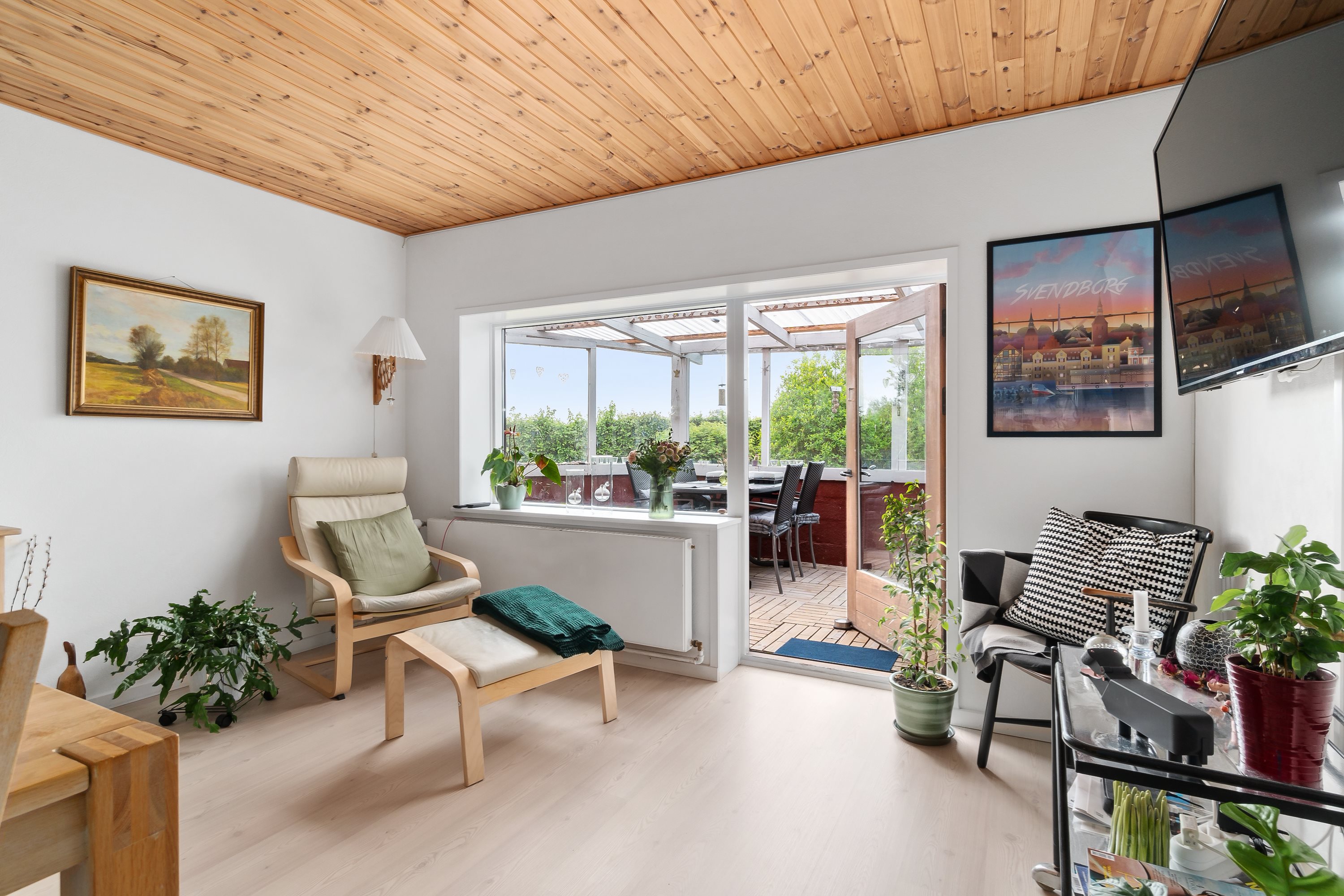 Fremhævet stue billede i fuldskærmstilstand. Billede af Lundbyvej 92, Tåsinge, 5700 Svendborg