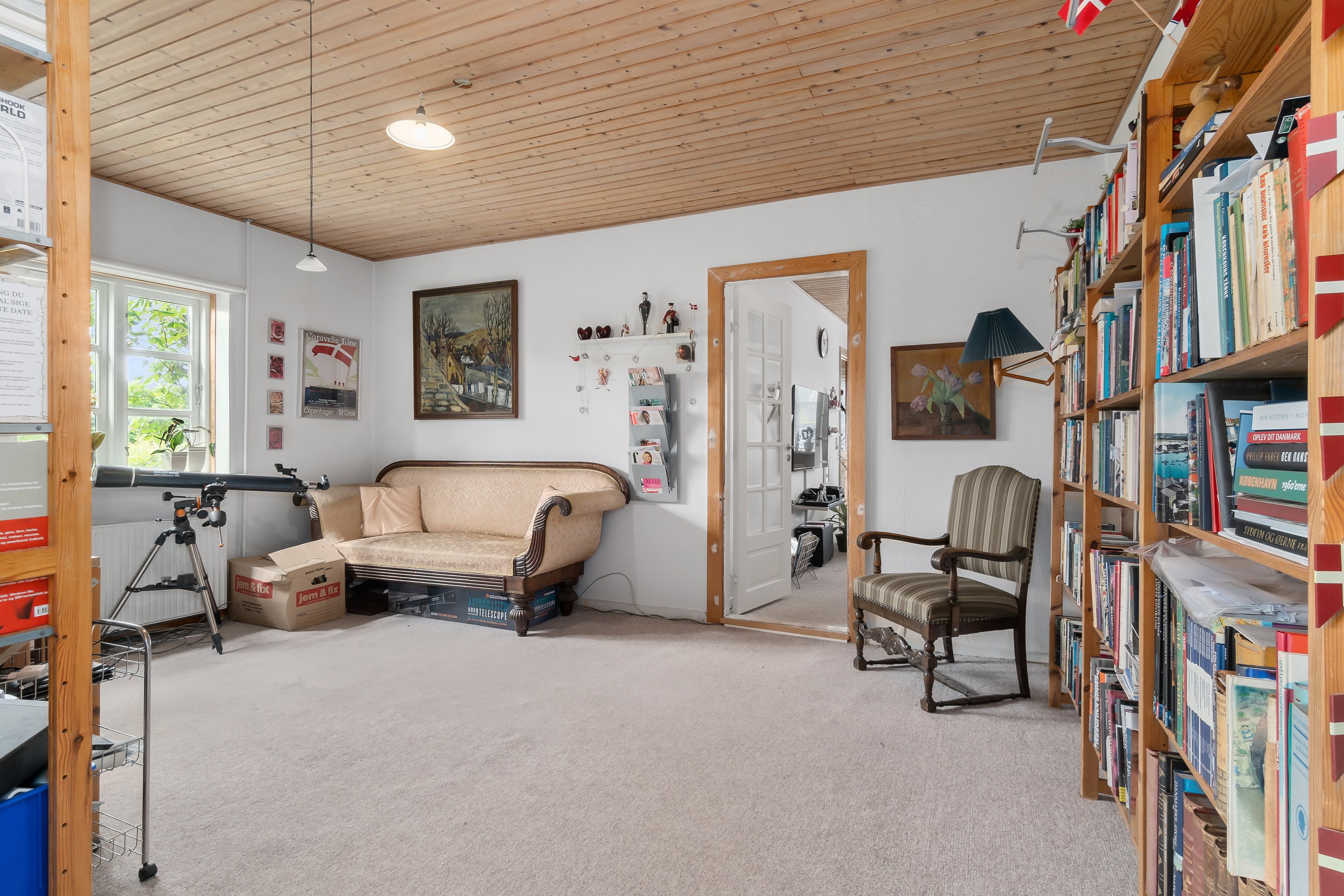 Fremhævet stue billede i fuldskærmstilstand. Billede af Lundbyvej 92, Tåsinge, 5700 Svendborg