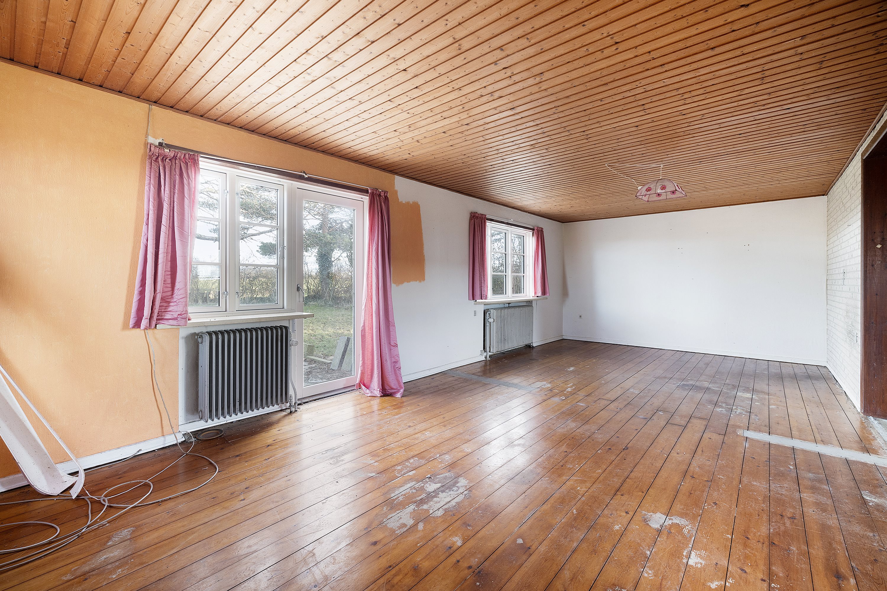 Fremhævet stue billede i fuldskærmstilstand. Billede af Gudøgyden 6, Sønderby Bj, 5631 Ebberup