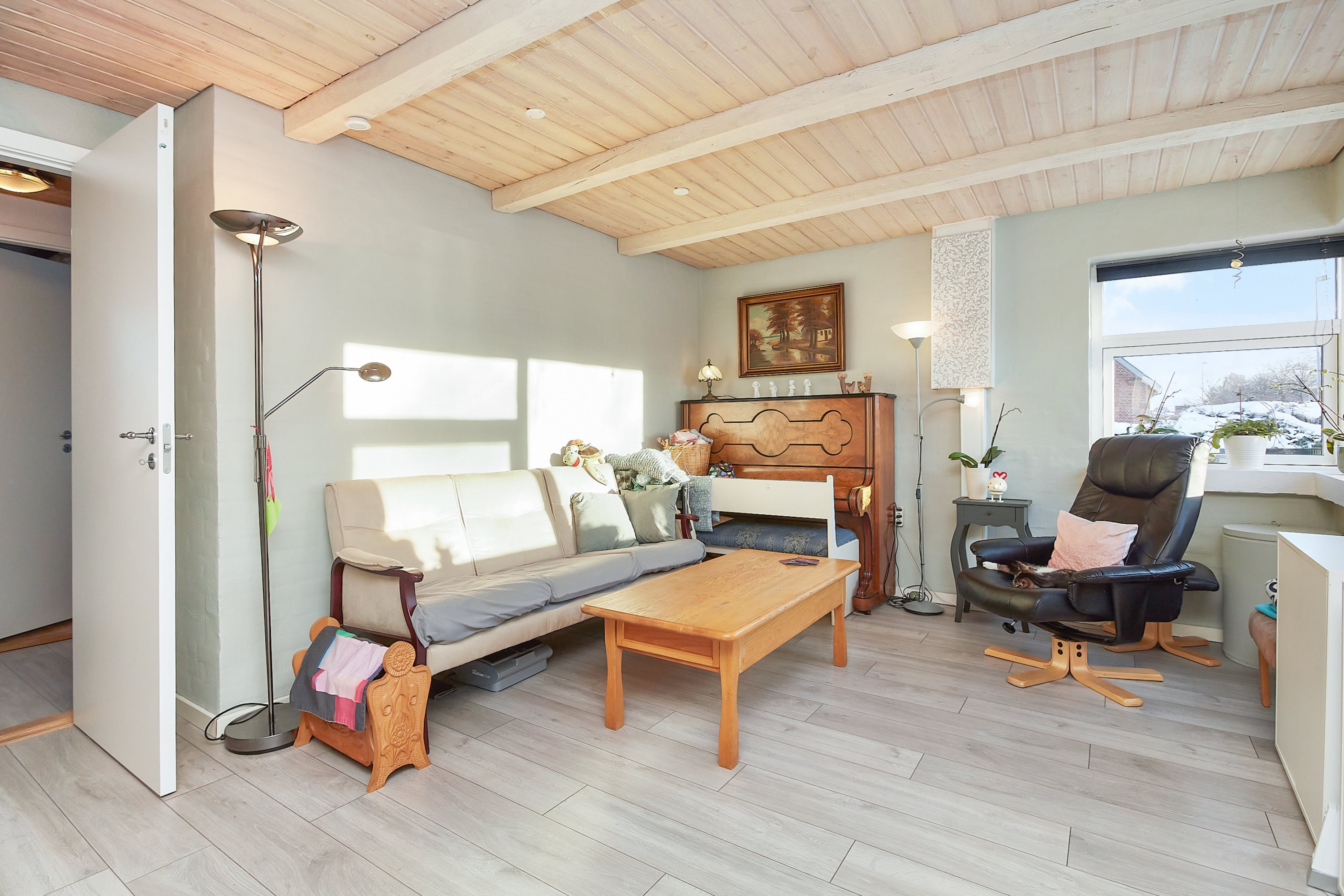 Fremhævet stue billede i fuldskærmstilstand. Billede af Ryvej 28, st.., 8752 Østbirk