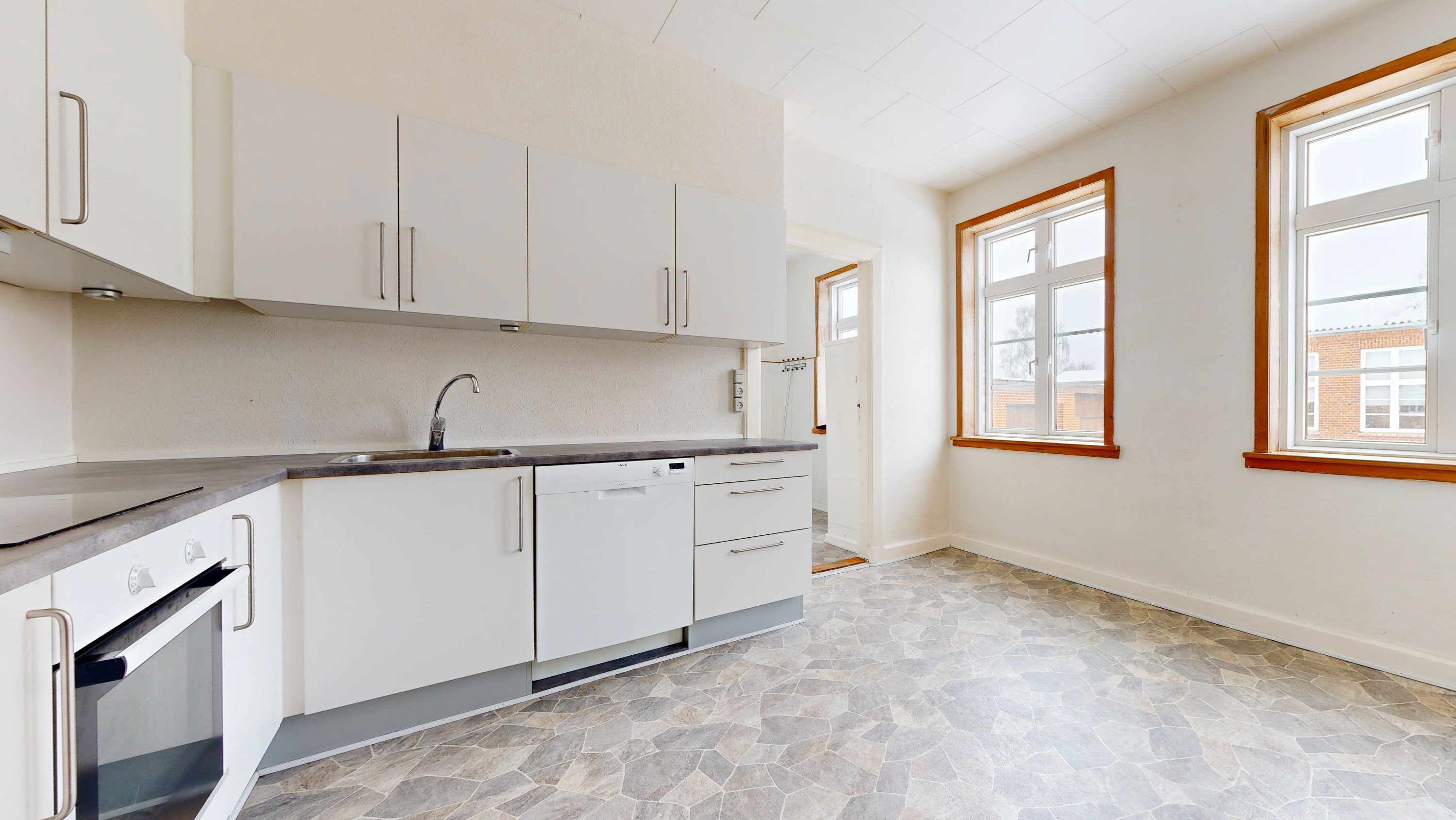 Fremhævet andet billede i fuldskærmstilstand. Billede af Kirkestien 6 + 8, Kvorning, 8830 Tjele