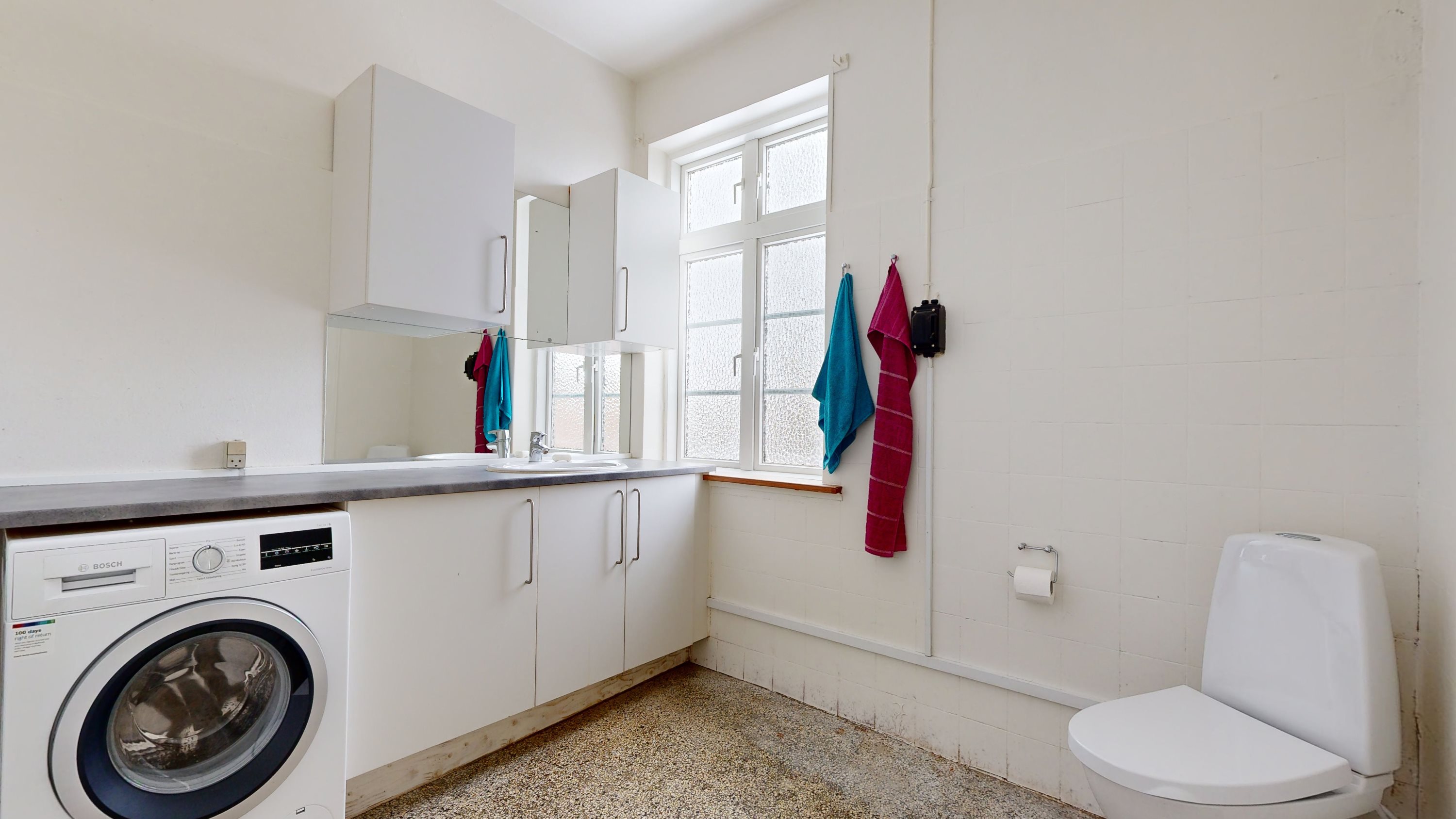 Fremhævet andet billede i fuldskærmstilstand. Billede af Kirkestien 6 + 8, Kvorning, 8830 Tjele