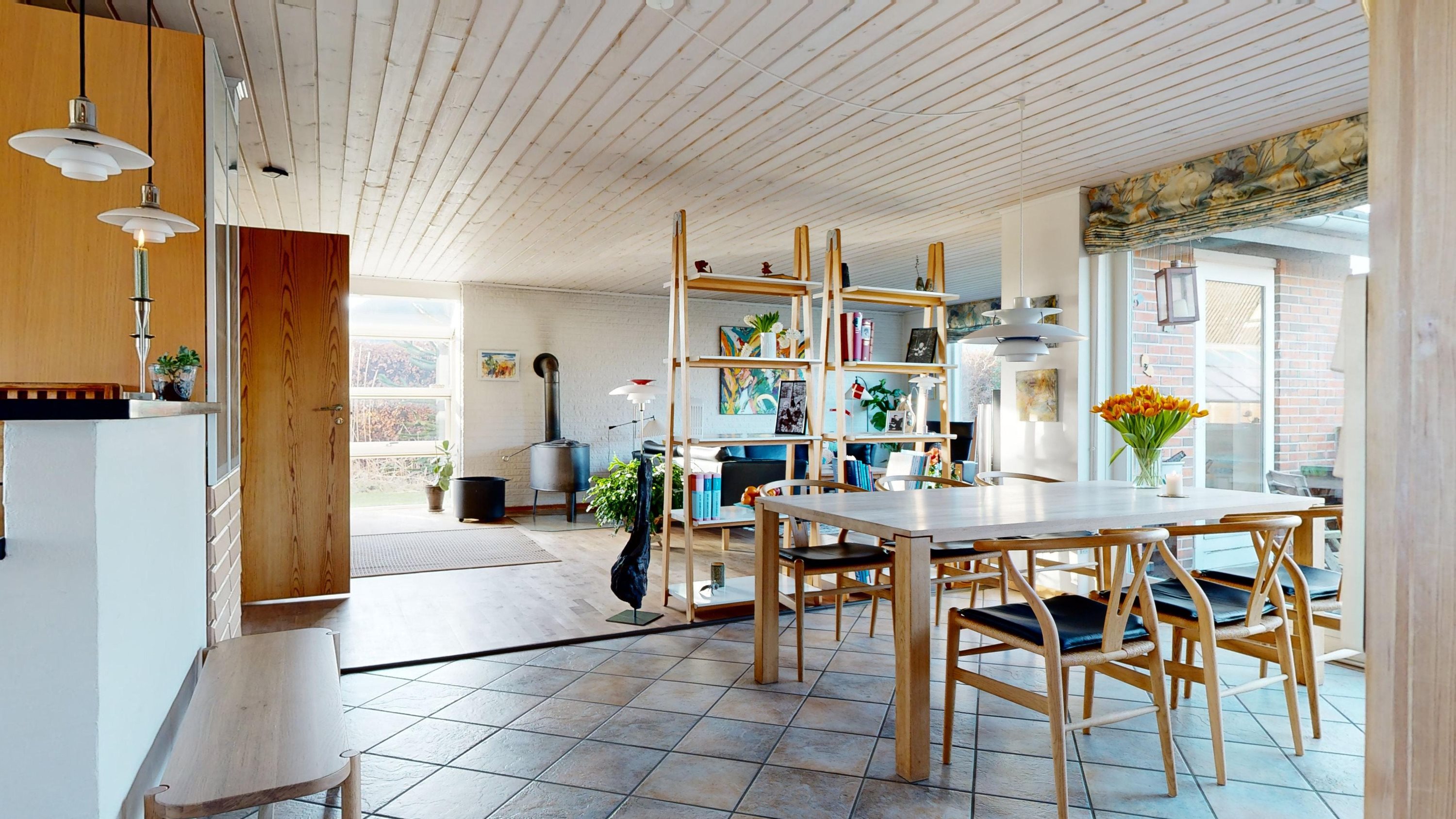 Fremhævet stue billede i fuldskærmstilstand. Billede af Vestervænget 3, 8832 Skals