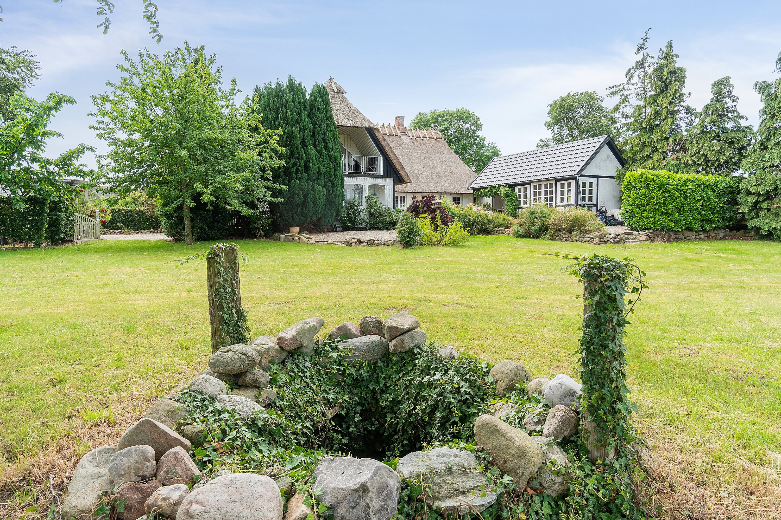 Fremhævet set fra haven billede i fuldskærmstilstand. Billede af Sinebjergvej 9, Bjerne, 5600 Faaborg