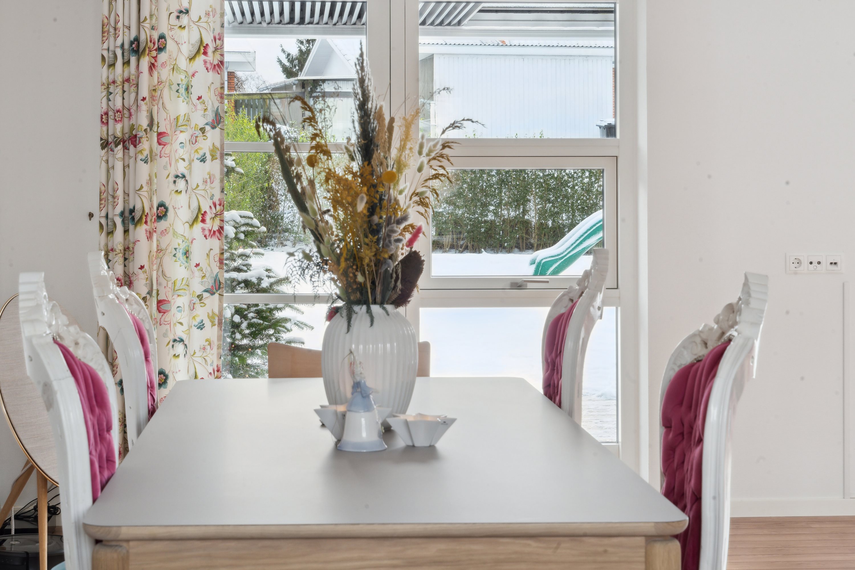 Fremhævet spisestue billede i fuldskærmstilstand. Billede af Vibevej 1C, 5000 Odense C