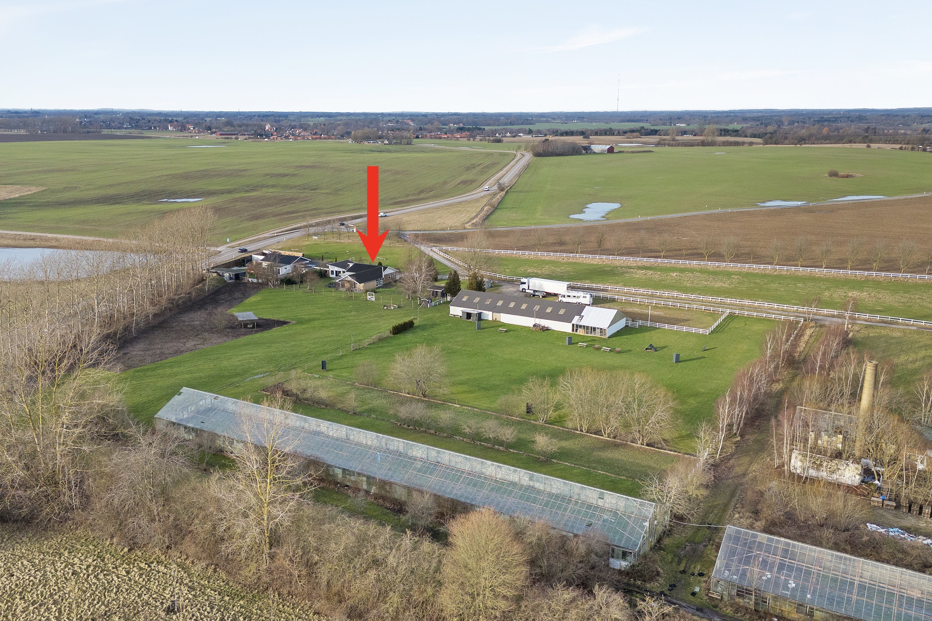 Fremhævet luftfoto billede i fuldskærmstilstand. Billede af Hyldevangen 4, Sengeløse, 2630 Taastrup