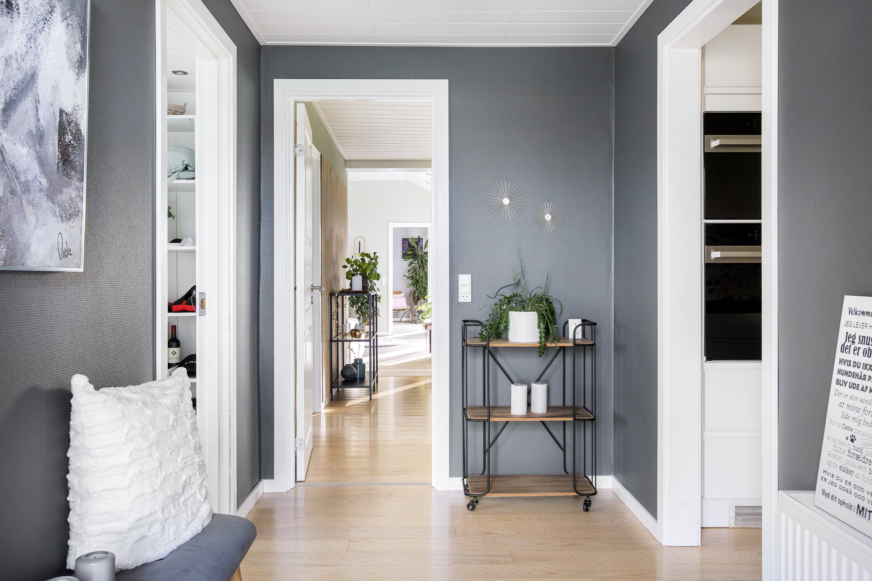 Fremhævet gang billede i fuldskærmstilstand. Billede af Hyldevangen 4, Sengeløse, 2630 Taastrup