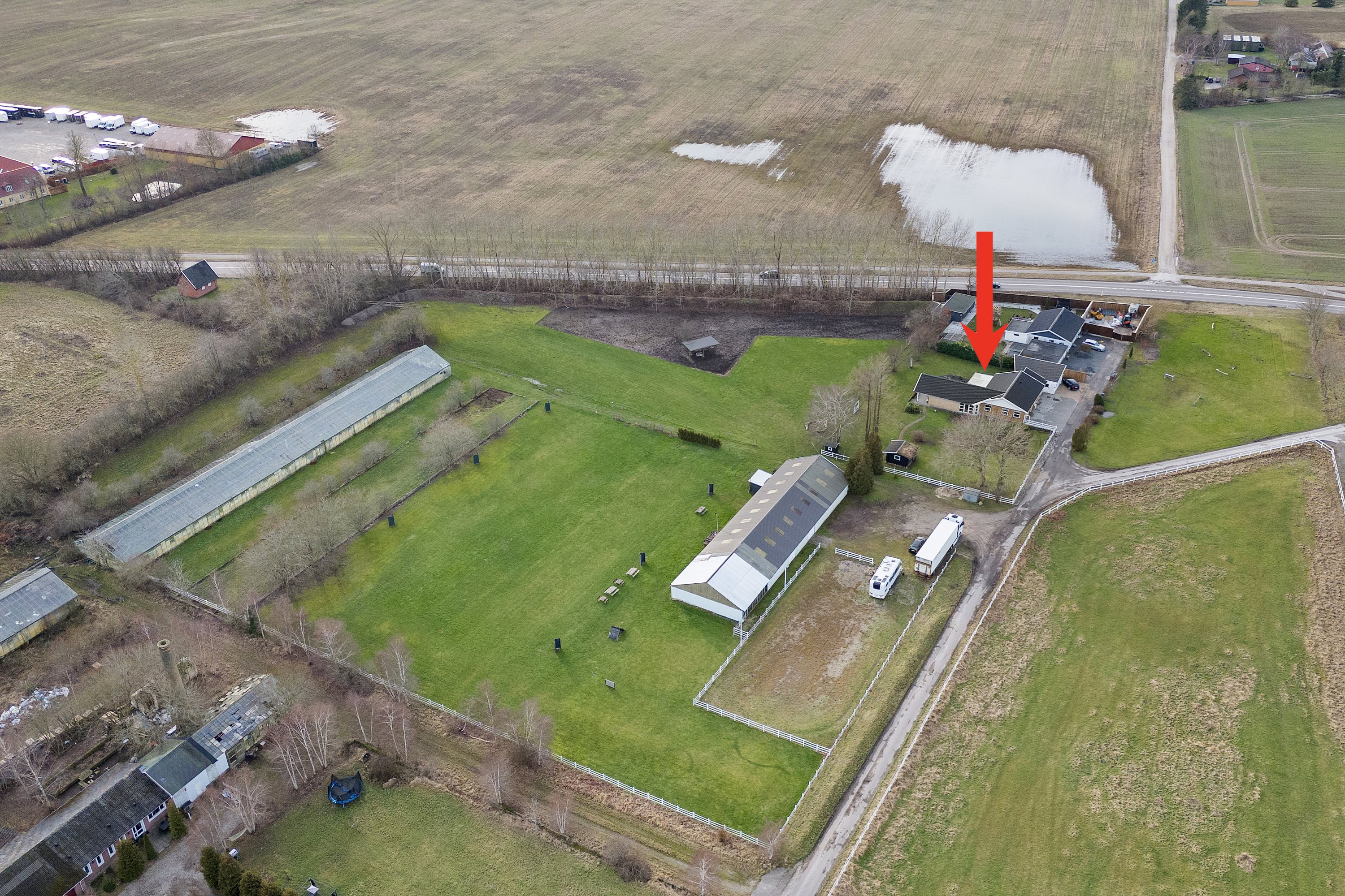 Fremhævet luftfoto billede i fuldskærmstilstand. Billede af Hyldevangen 4, Sengeløse, 2630 Taastrup